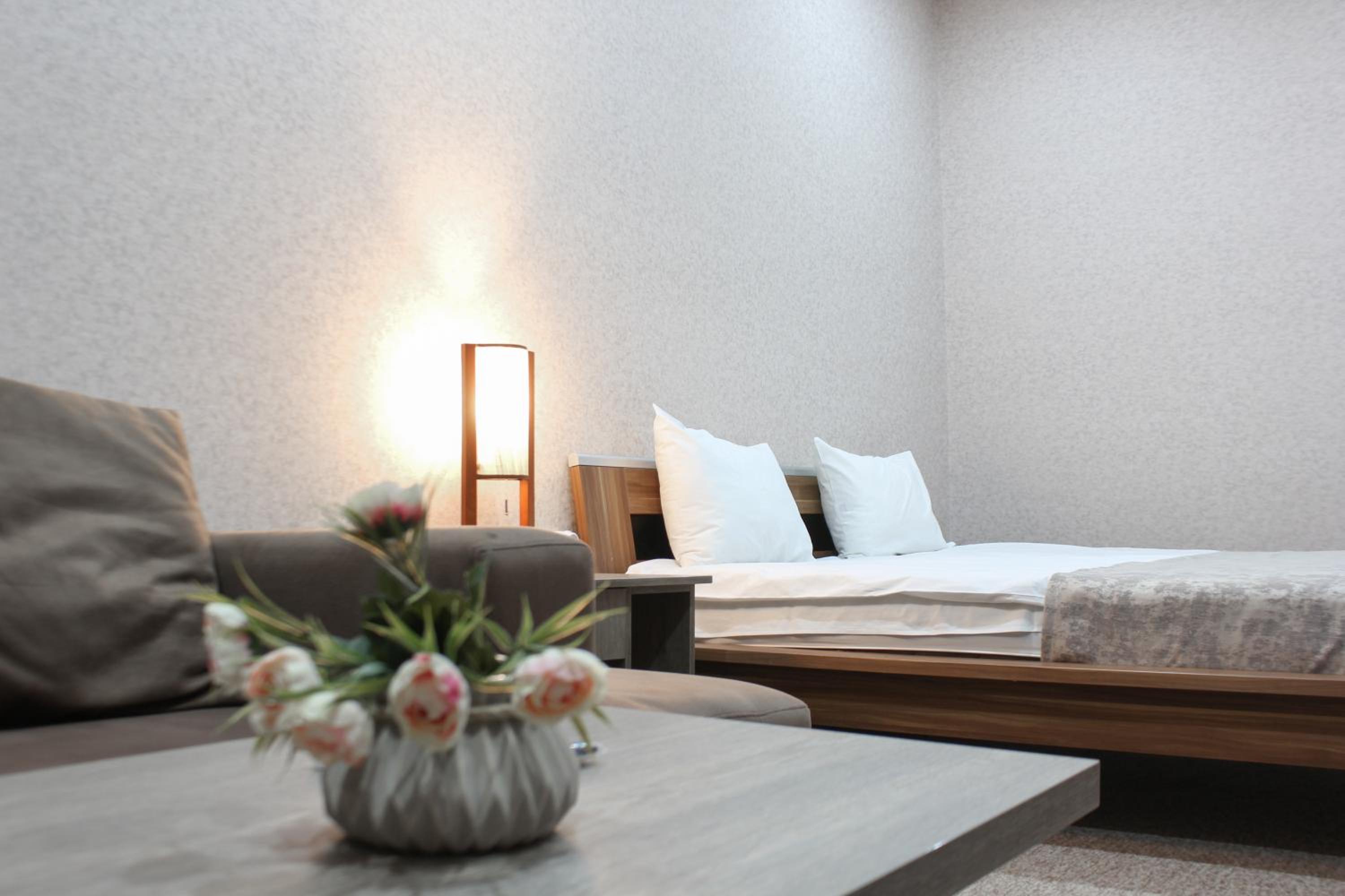 Double Room with Balcony - Photo 7