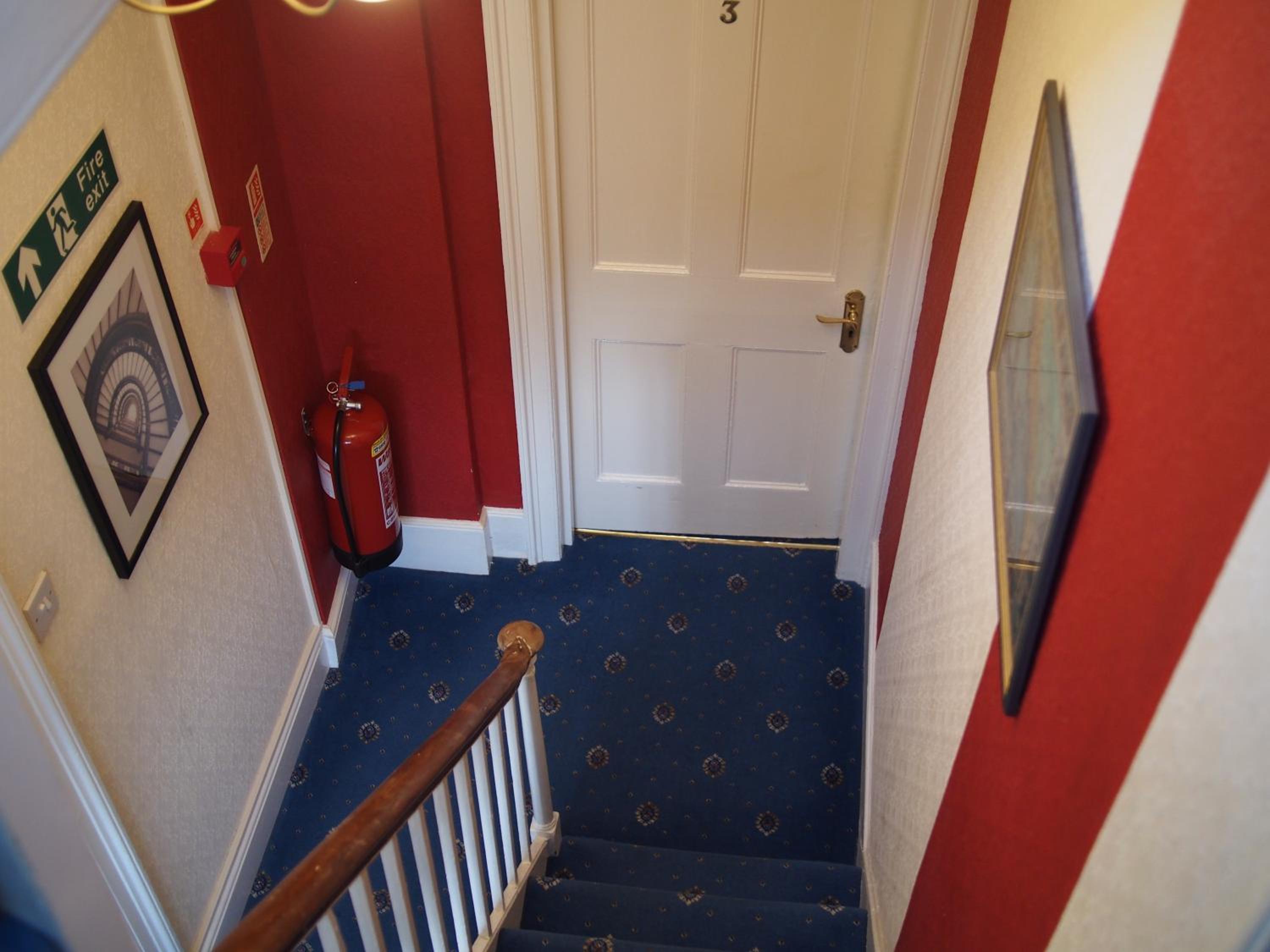 Double Room with Private Bathroom photo 3