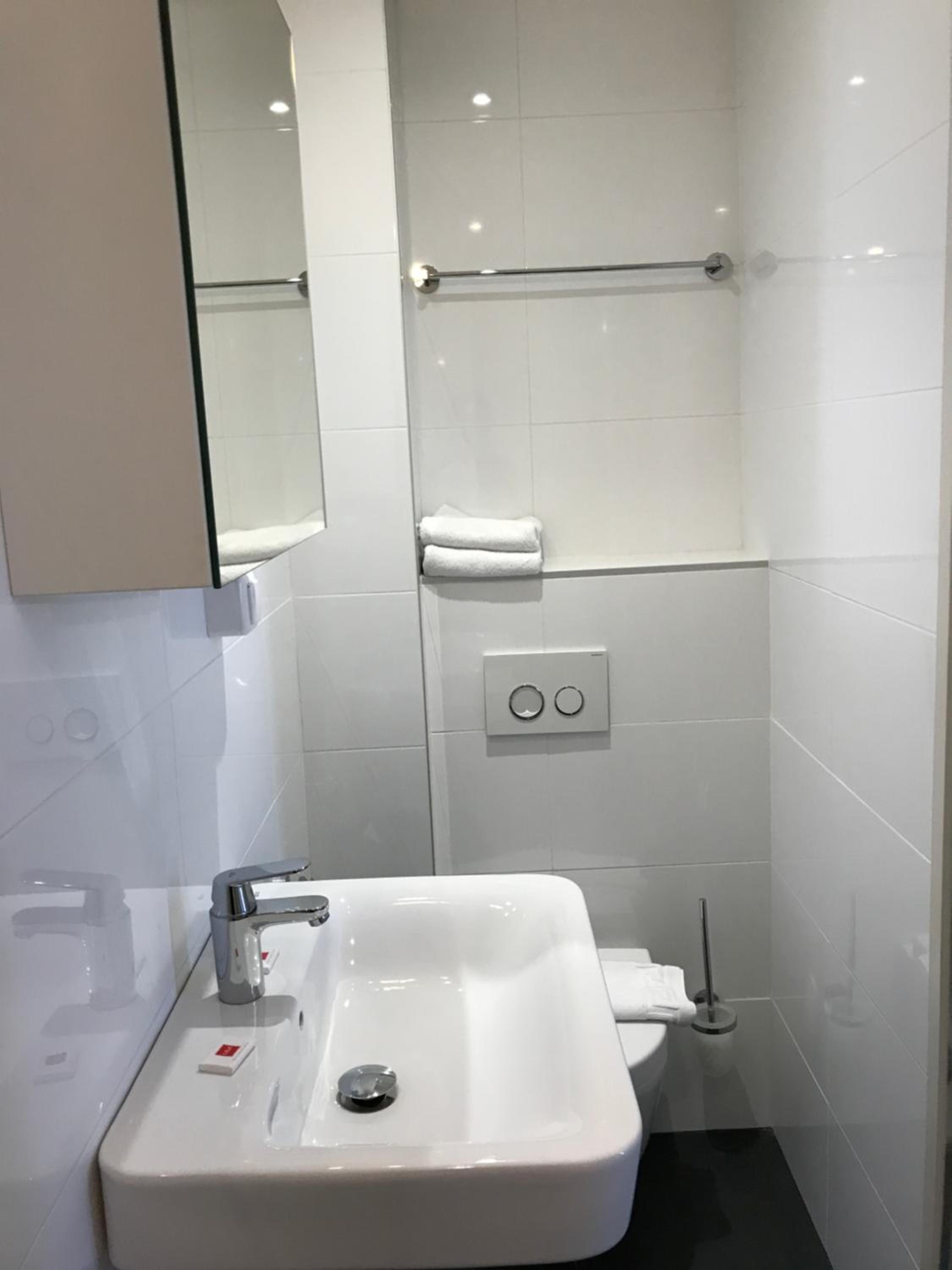 Double Room - Photo 6