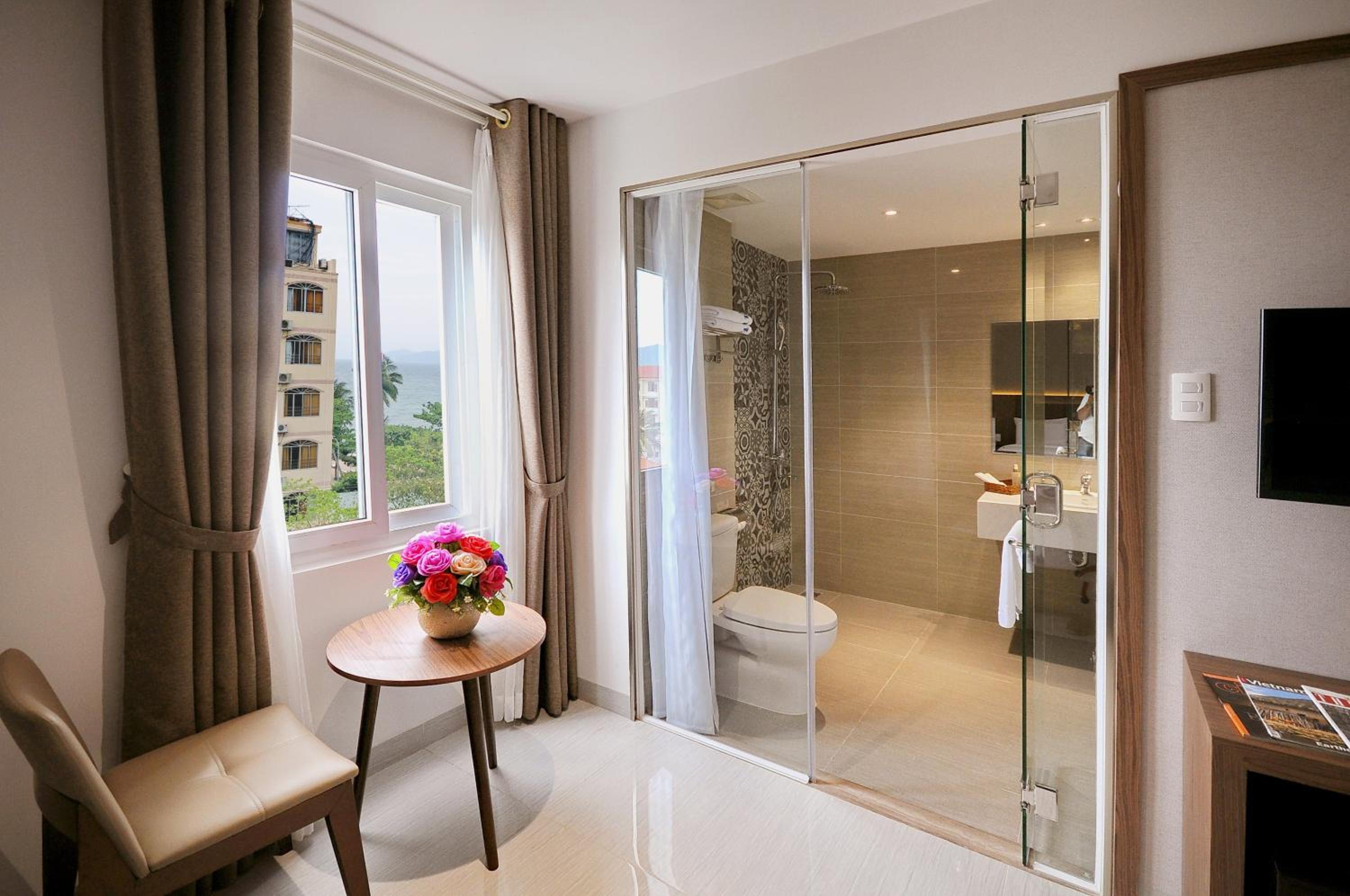 Deluxe Twin Room - Photo 8