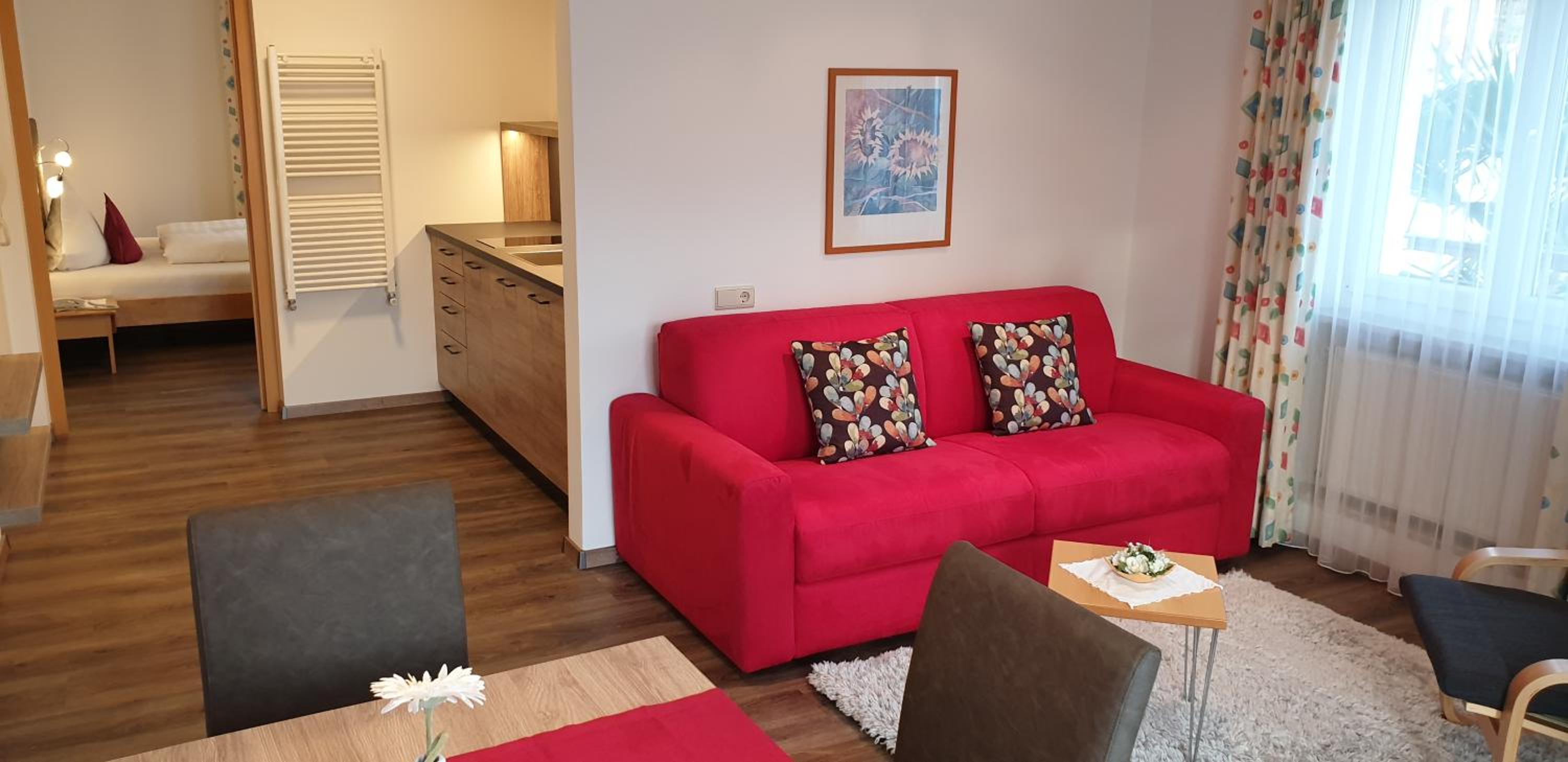 One-Bedroom Apartment photo 3