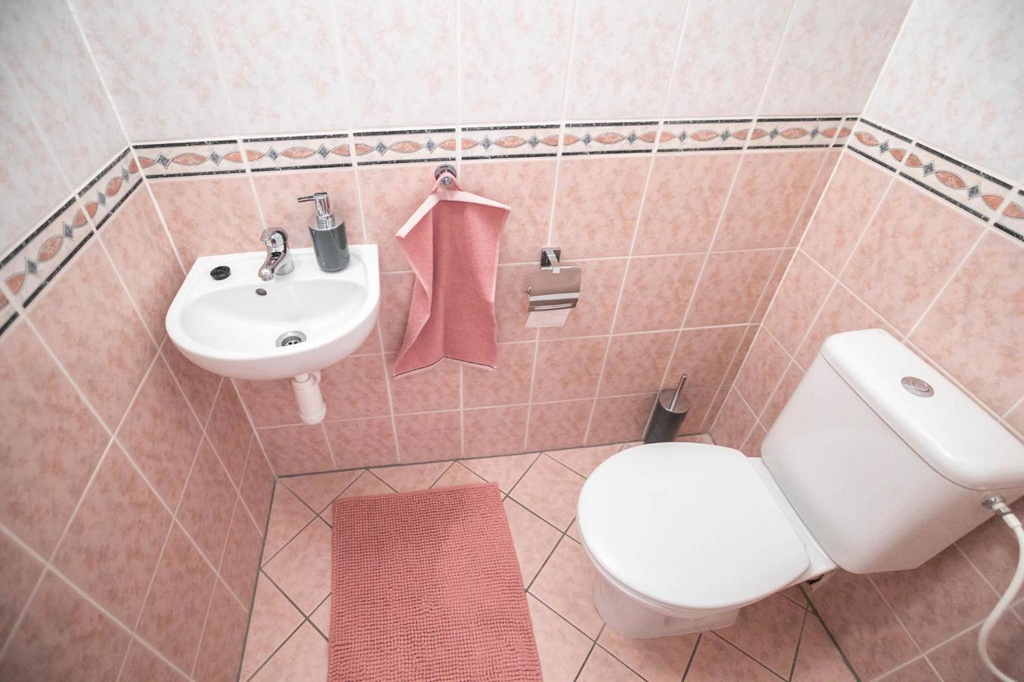 Two-Bedroom Apartment - Photo 15