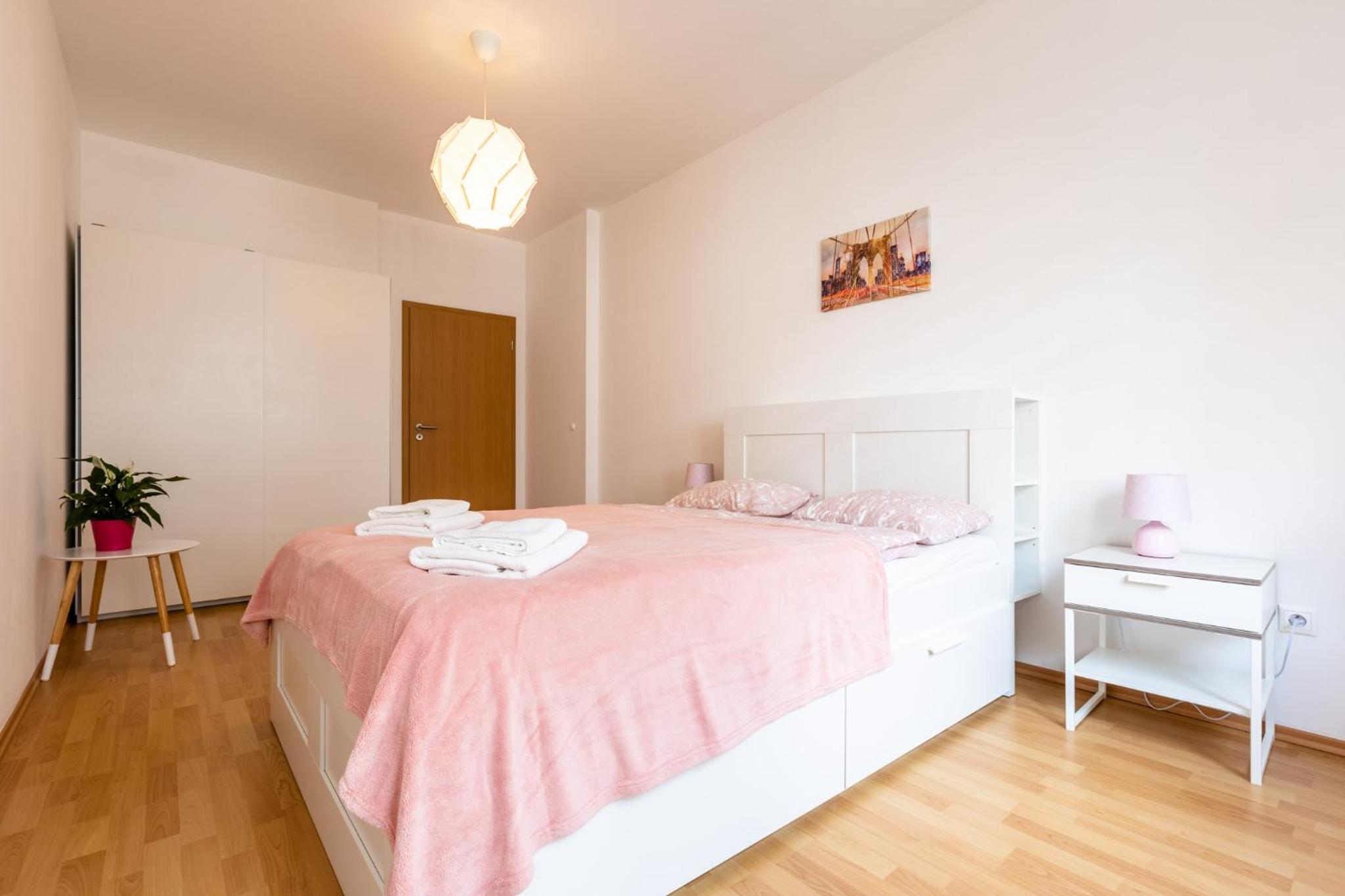 Two-Bedroom Apartment - Photo 16