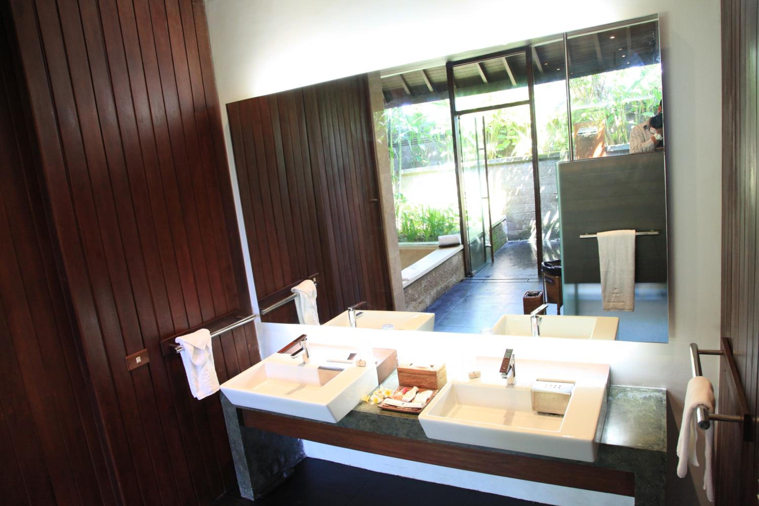 One-Bedroom Suite Villa (For 4 Pax) - Photo 2