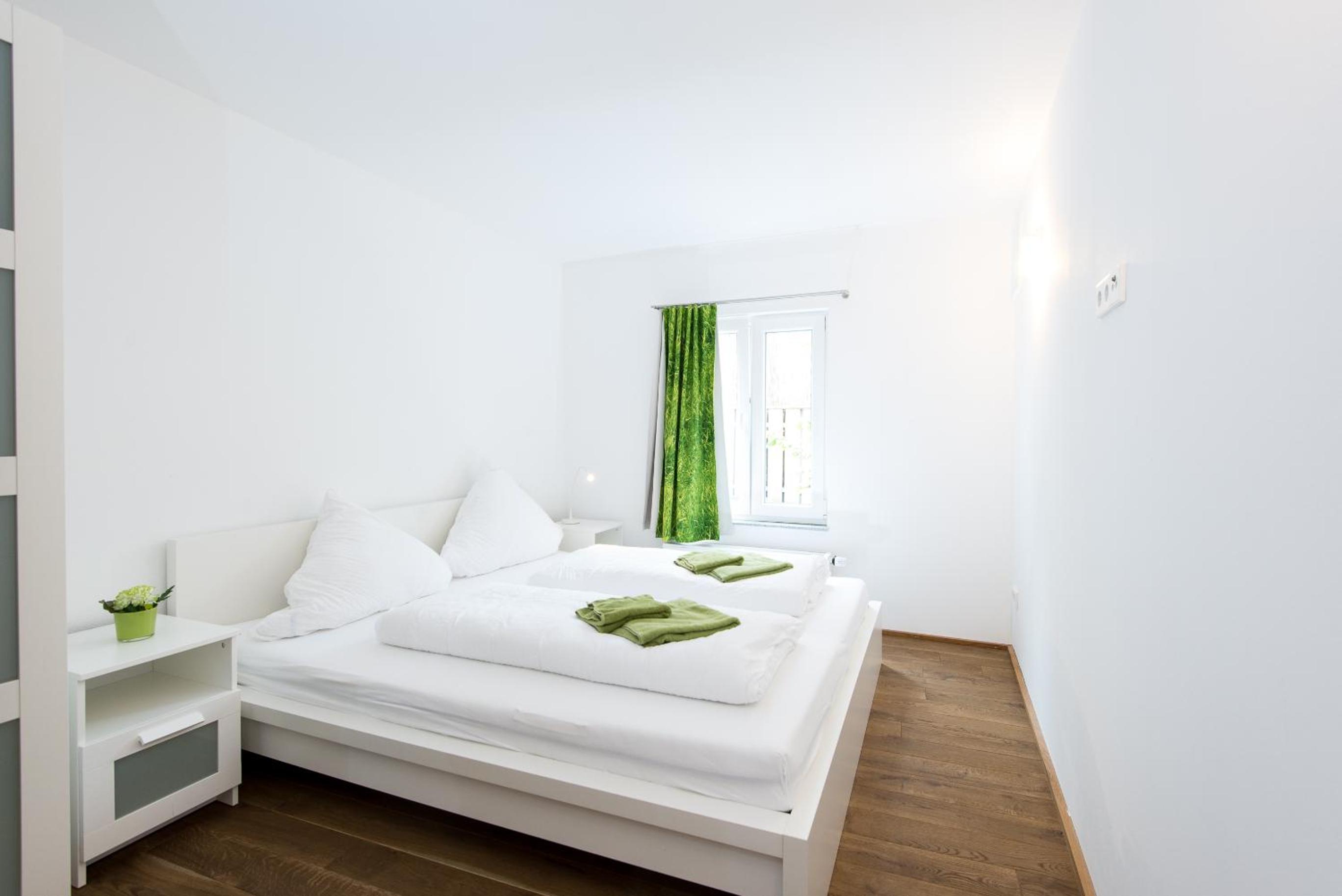 Two-Bedroom Apartment (2-4 Adults) photo 3
