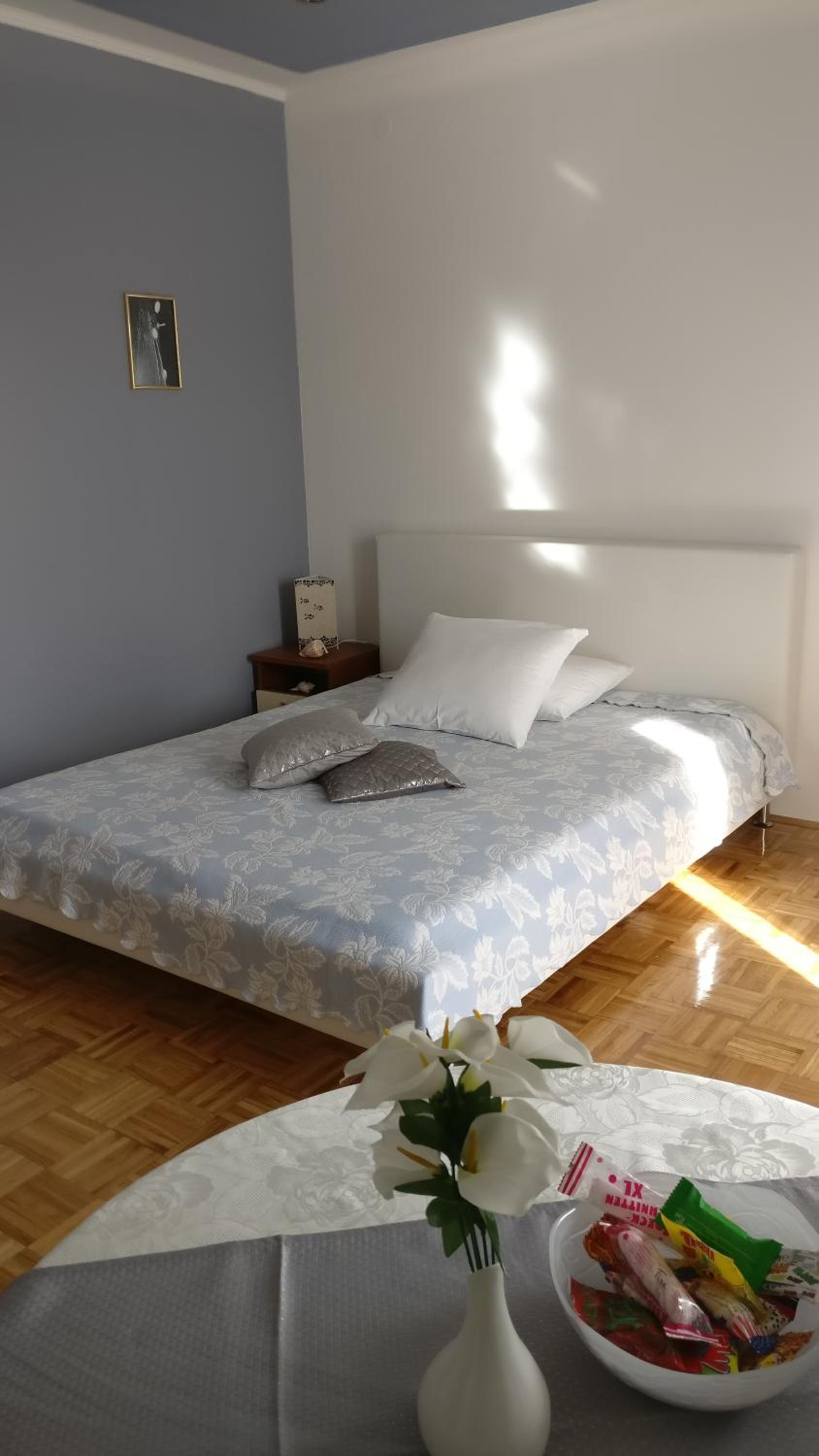 Apartment - Photo 1