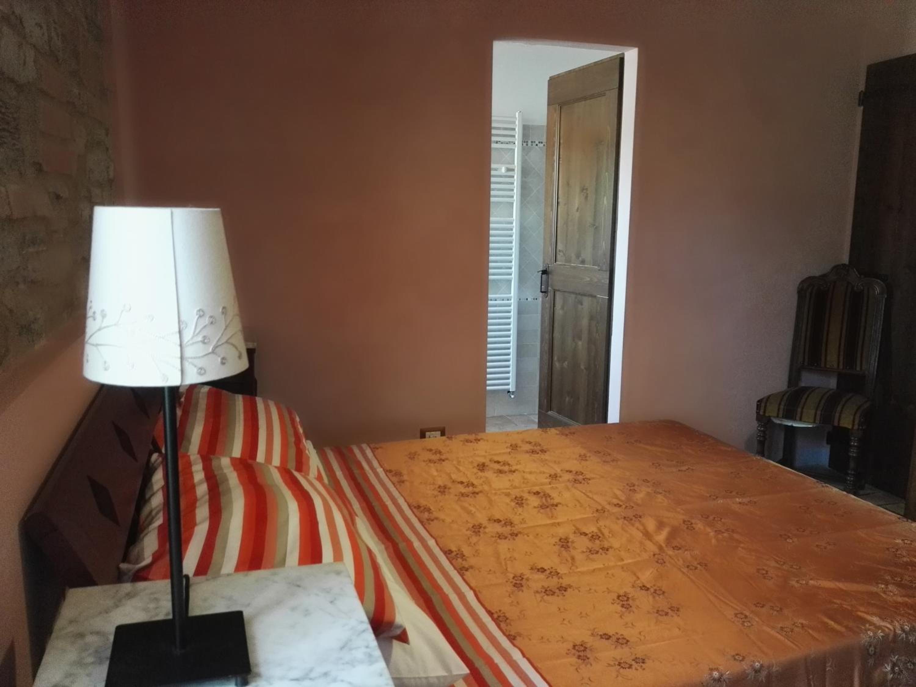 Double Room - Photo 5