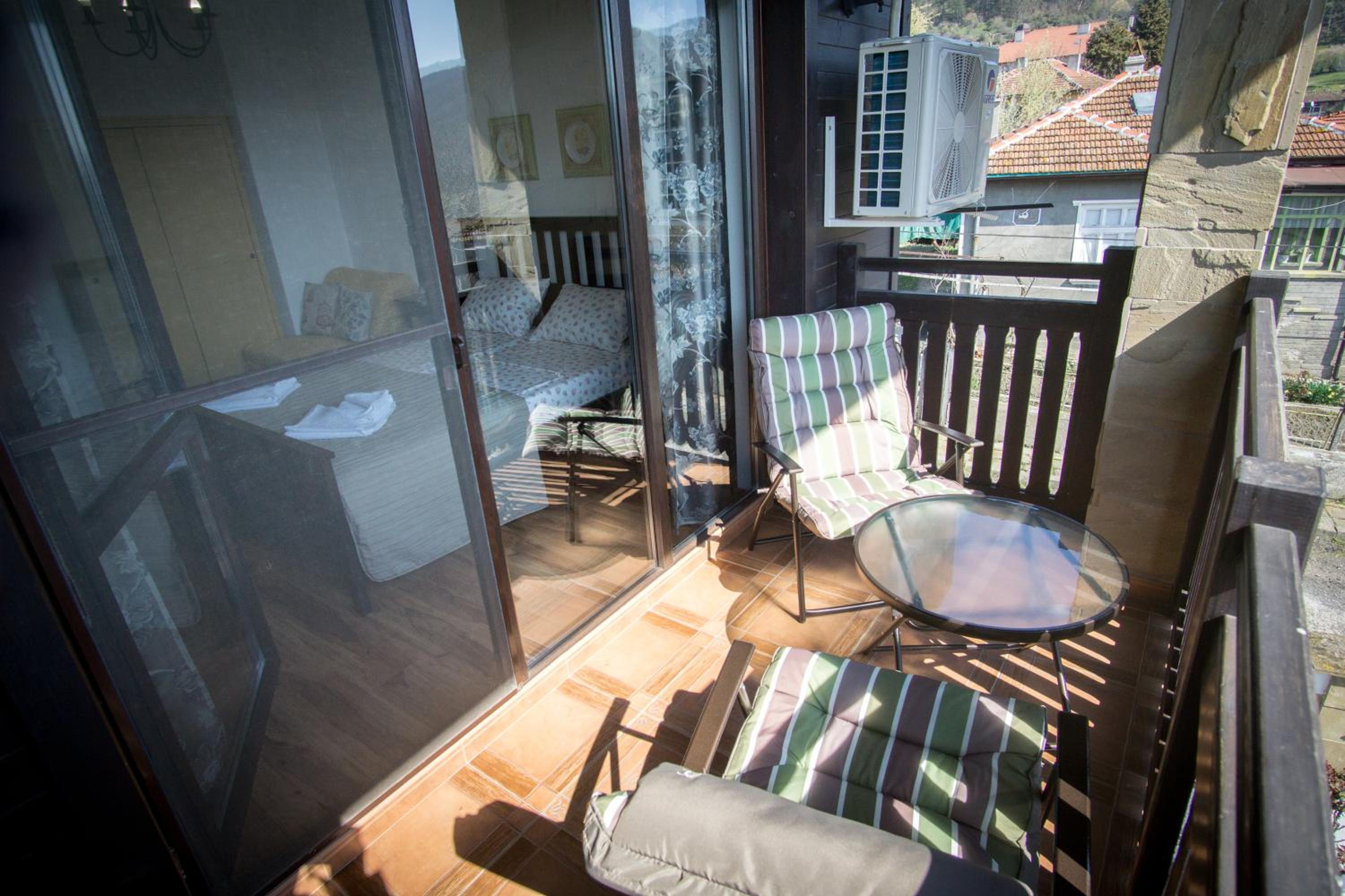 Villa photo 3