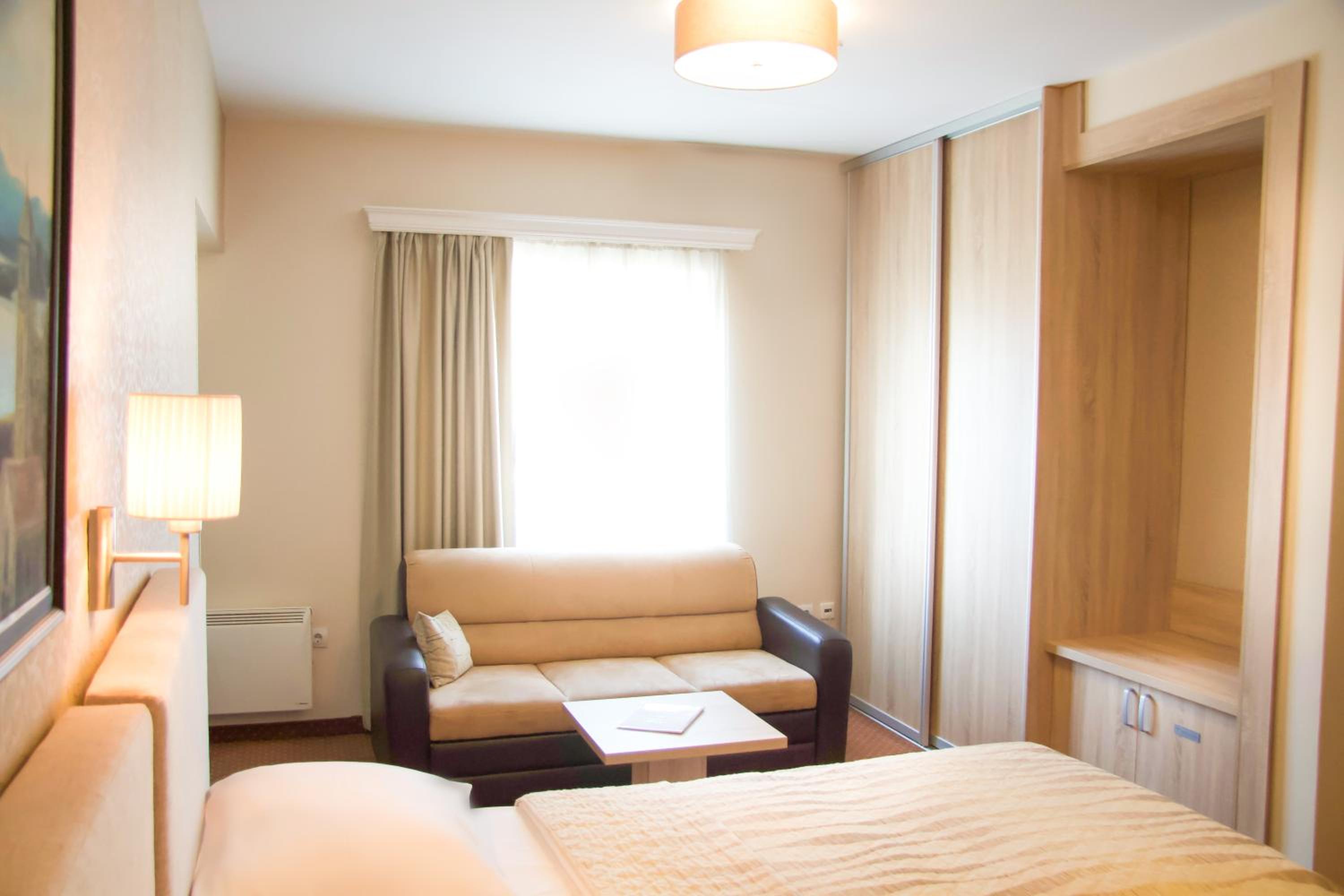 Basic Triple Room - Photo 2