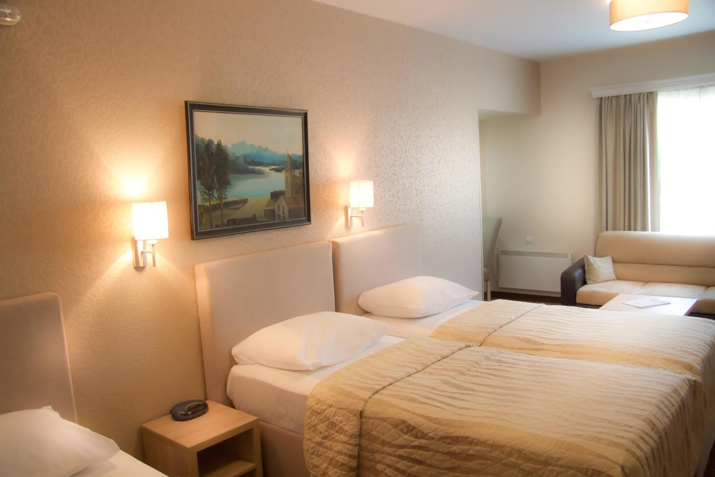 Basic Triple Room - Photo 5