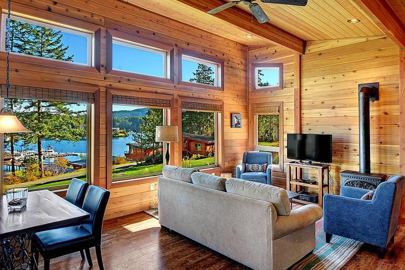 Two-Bedroom Water View King