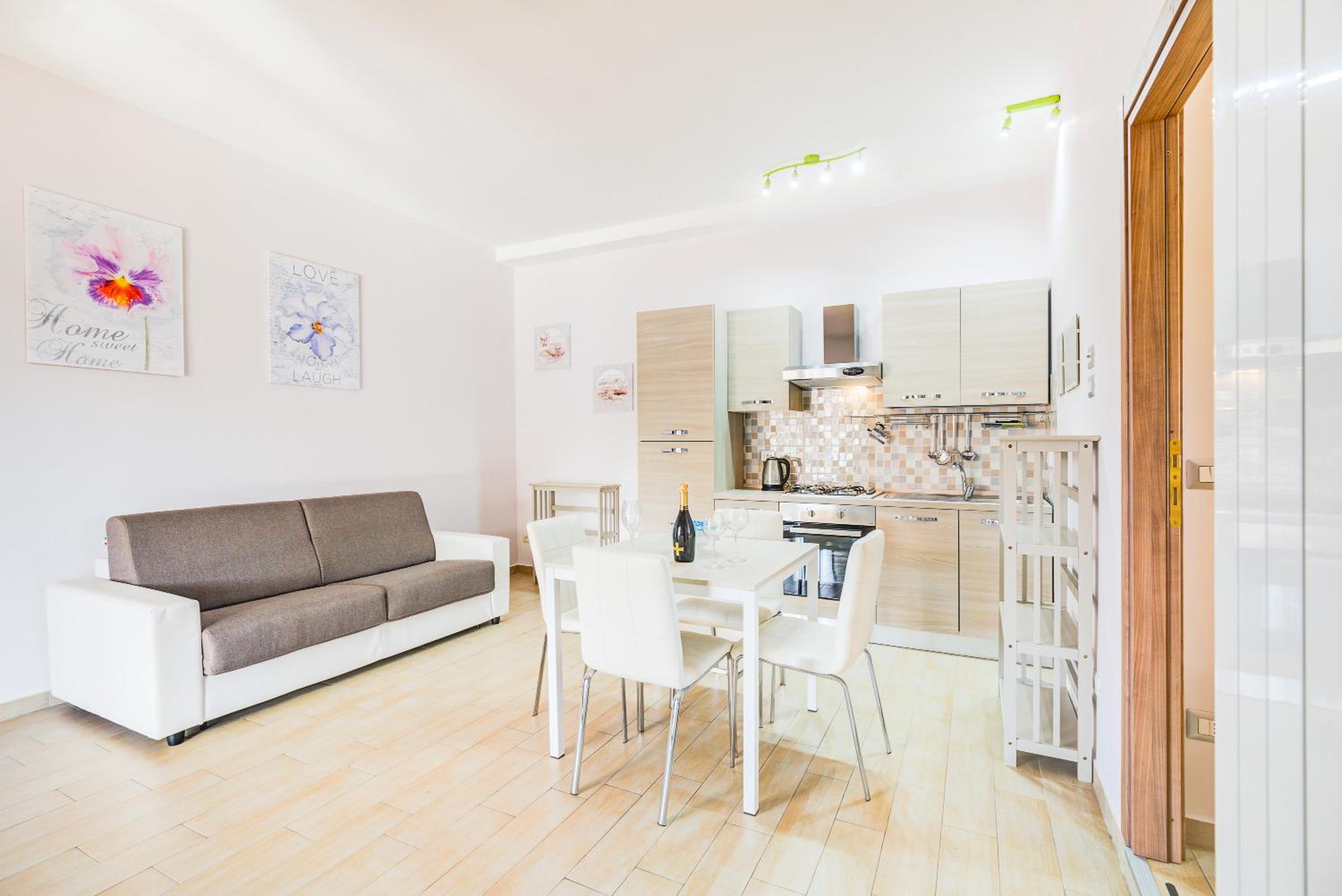 Penthouse Apartment photo 2
