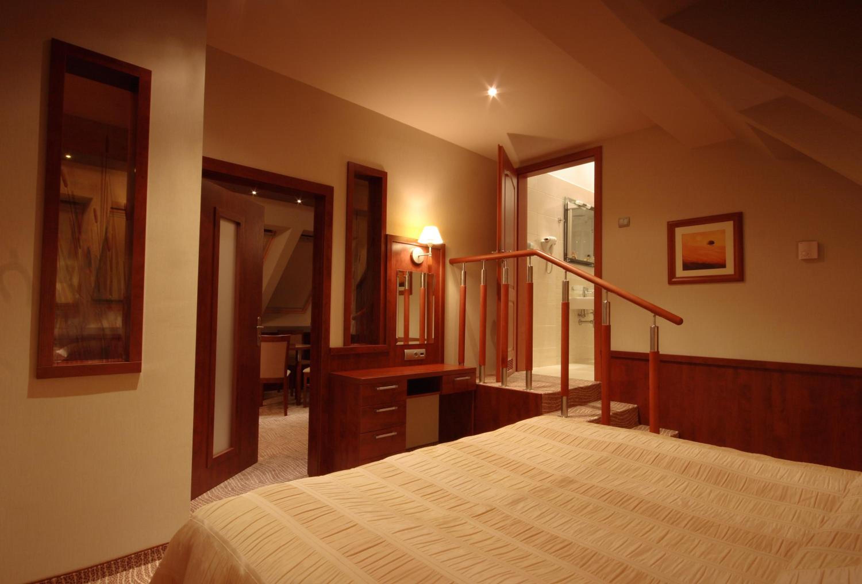 One-Bedroom Apartment - Photo 9