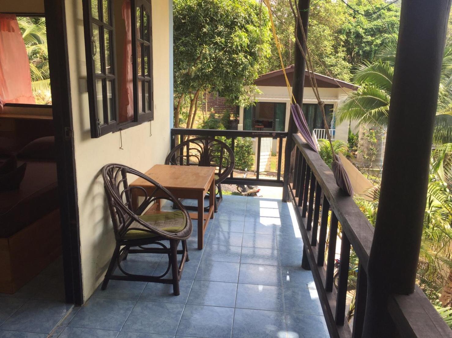 Bungalow With Double Bed And Fan photo 2