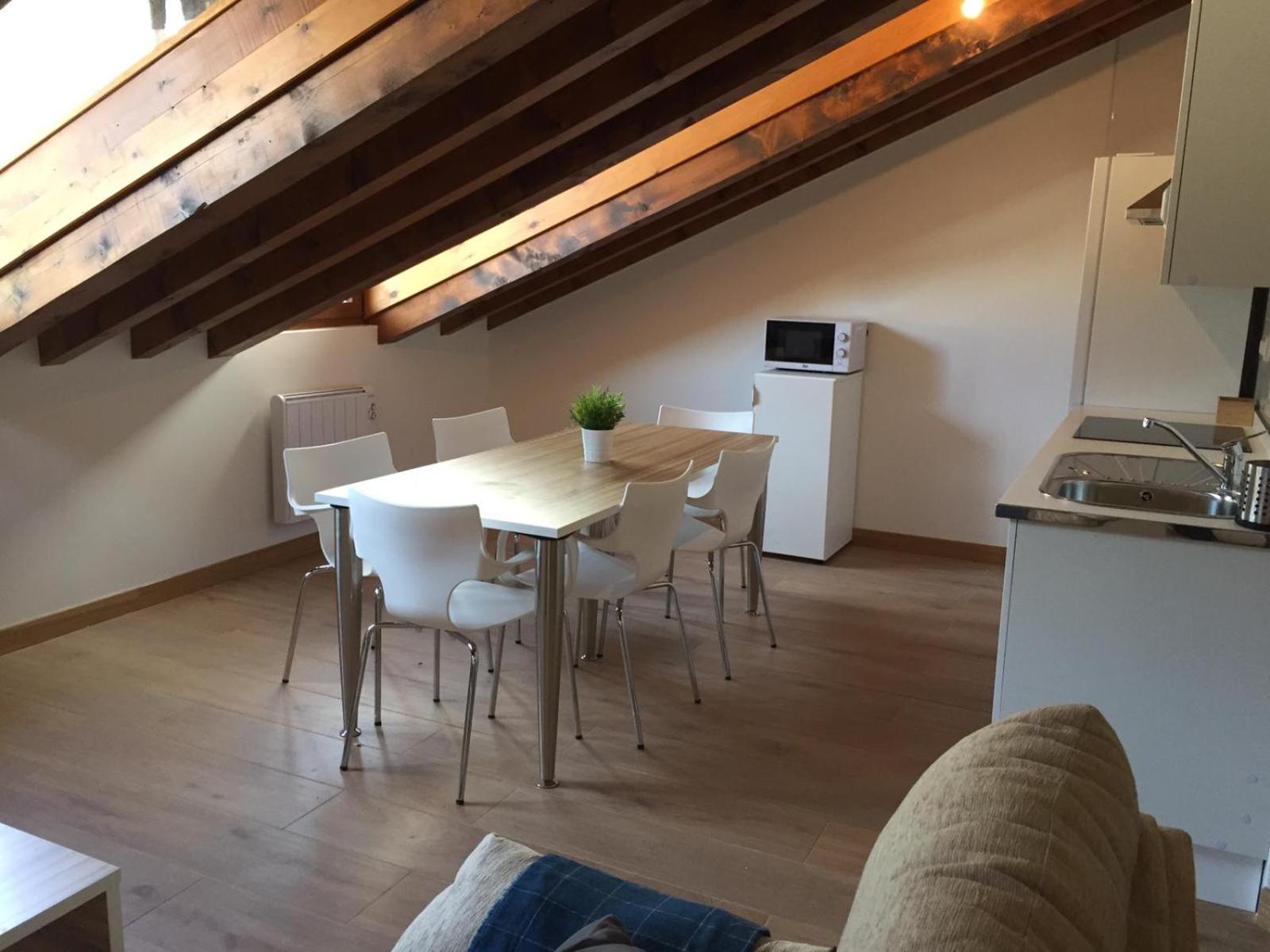 Three-Bedroom Apartment - Photo 4