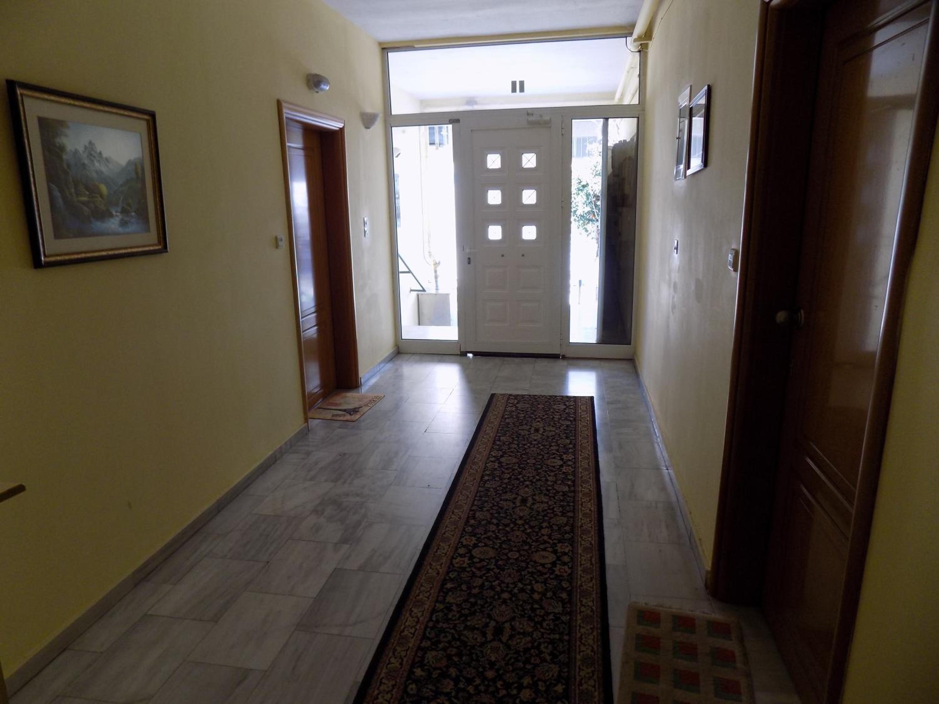 Apartment - Photo 11