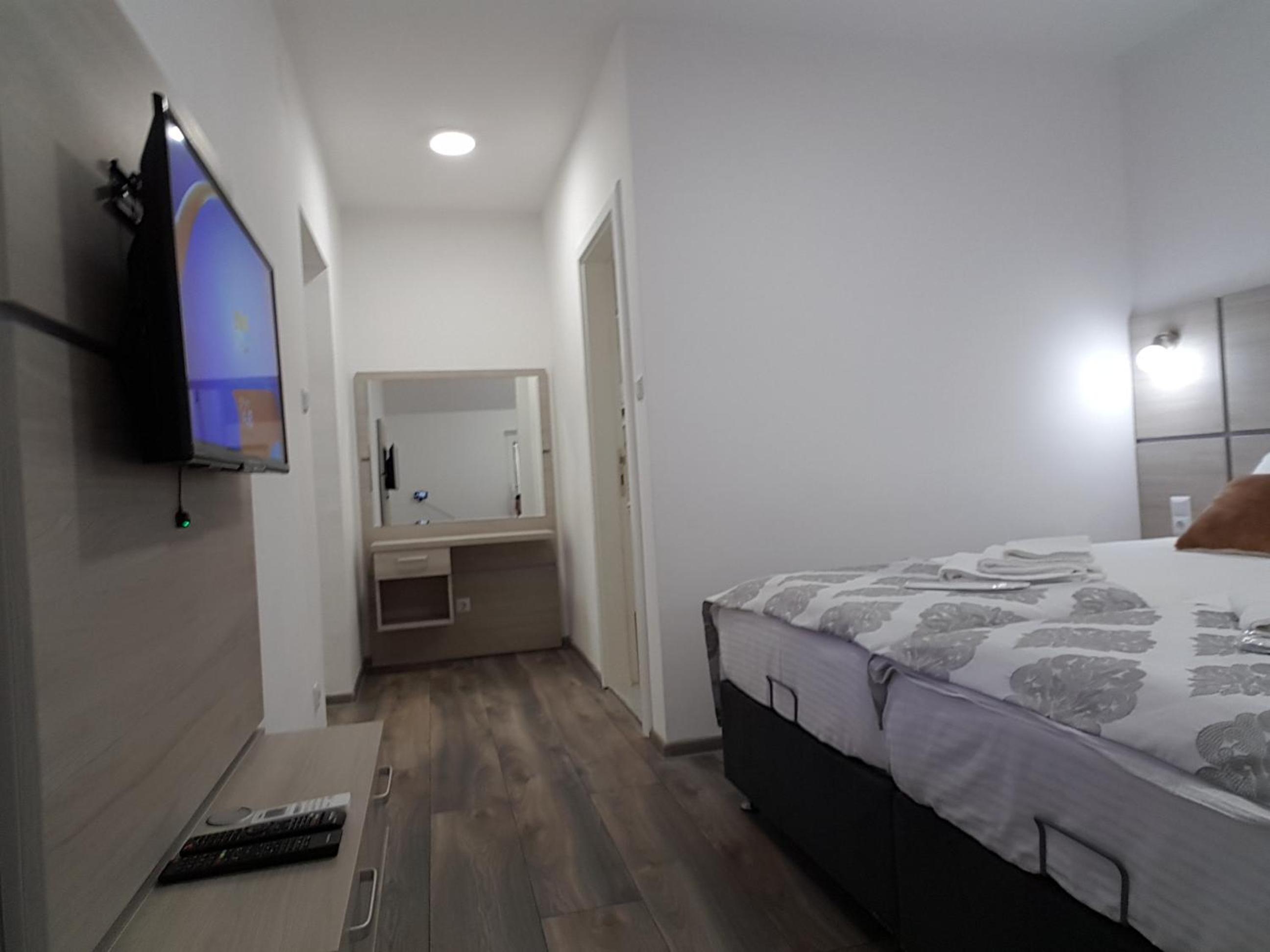 Standard Apartment photo 3