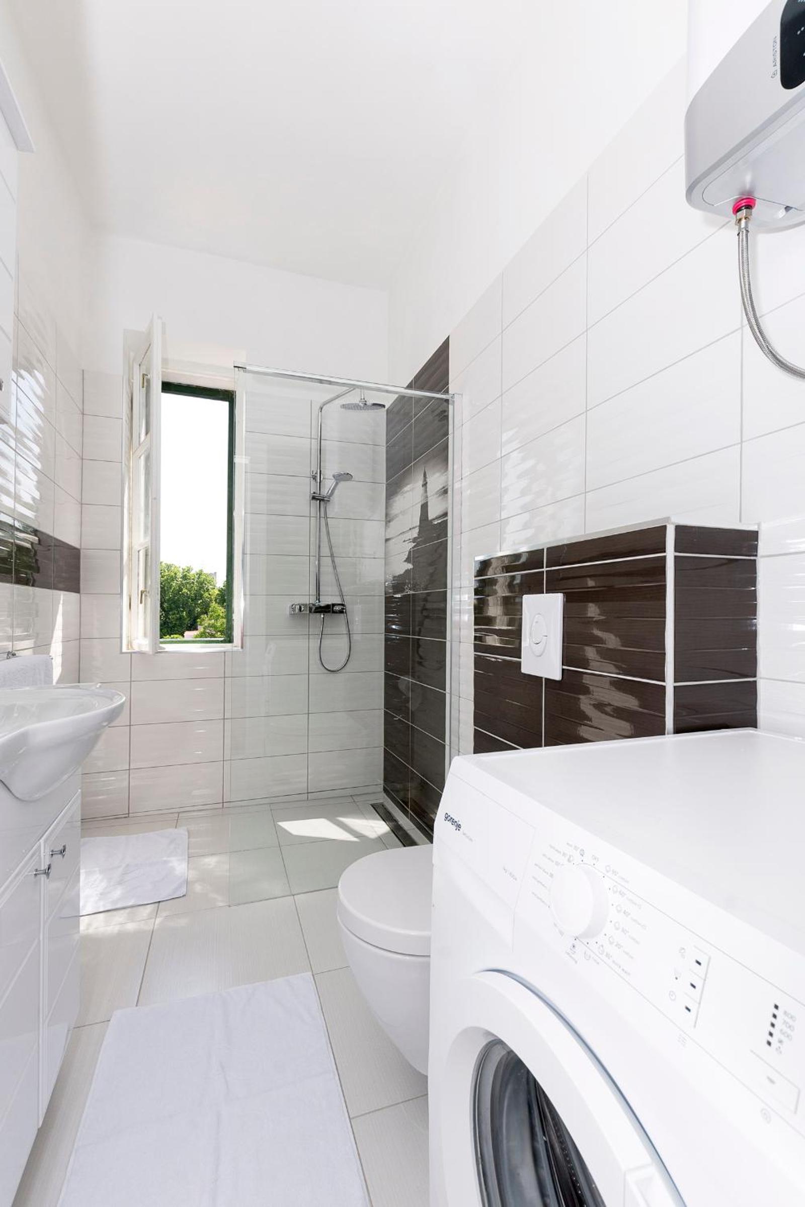 Apartment - Photo 16