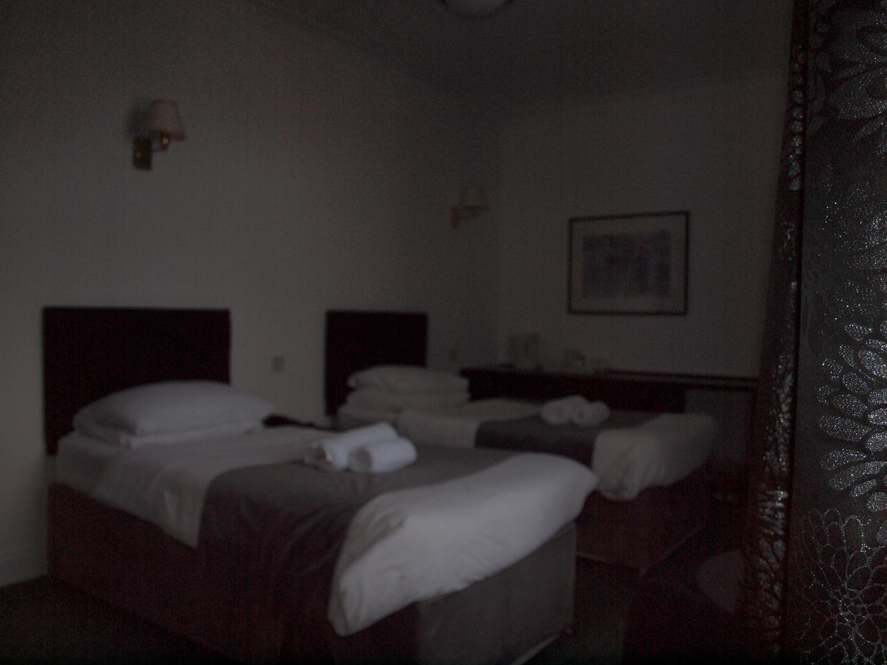 Twin Room - Photo 5