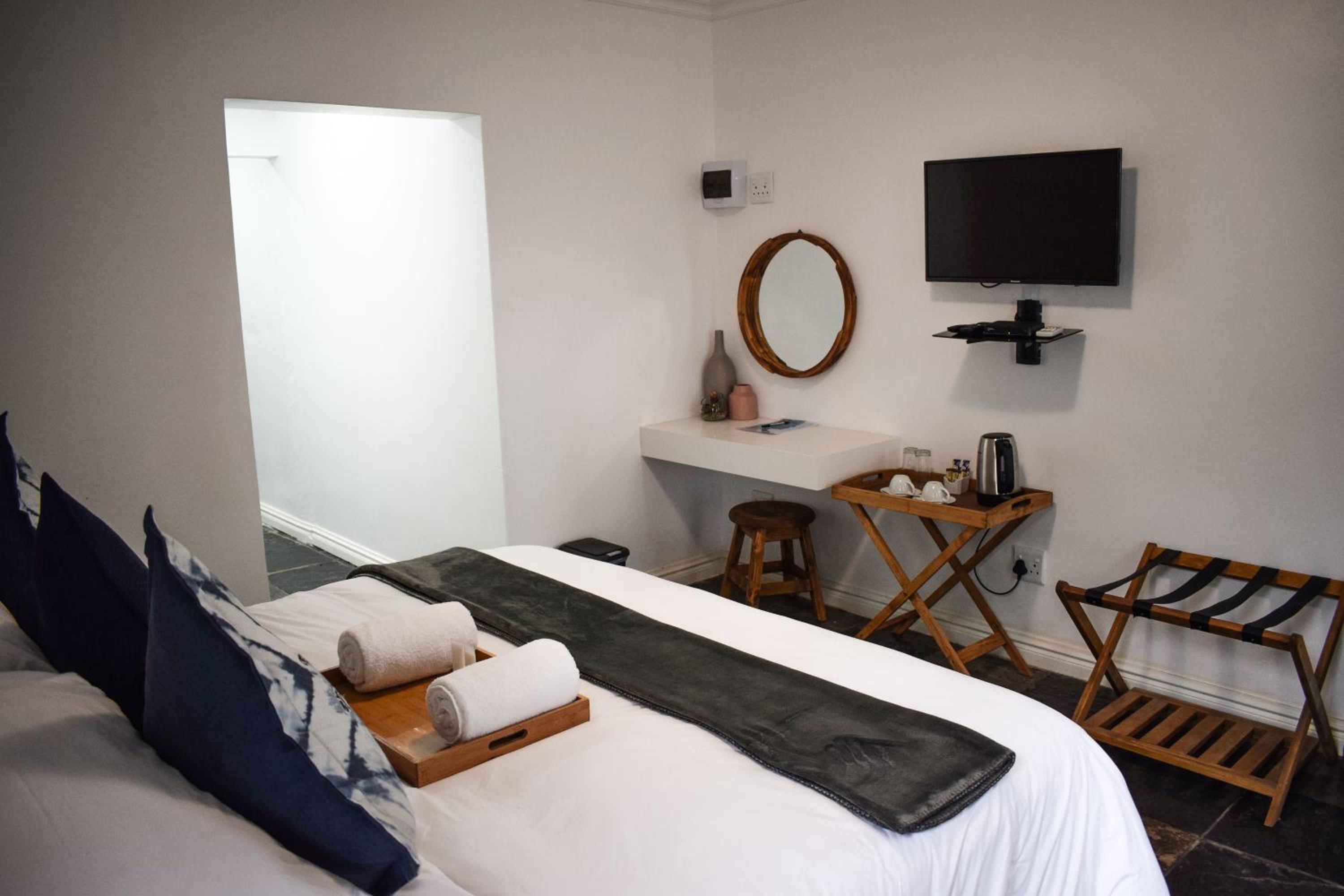 King Room with Garden View - Photo 1