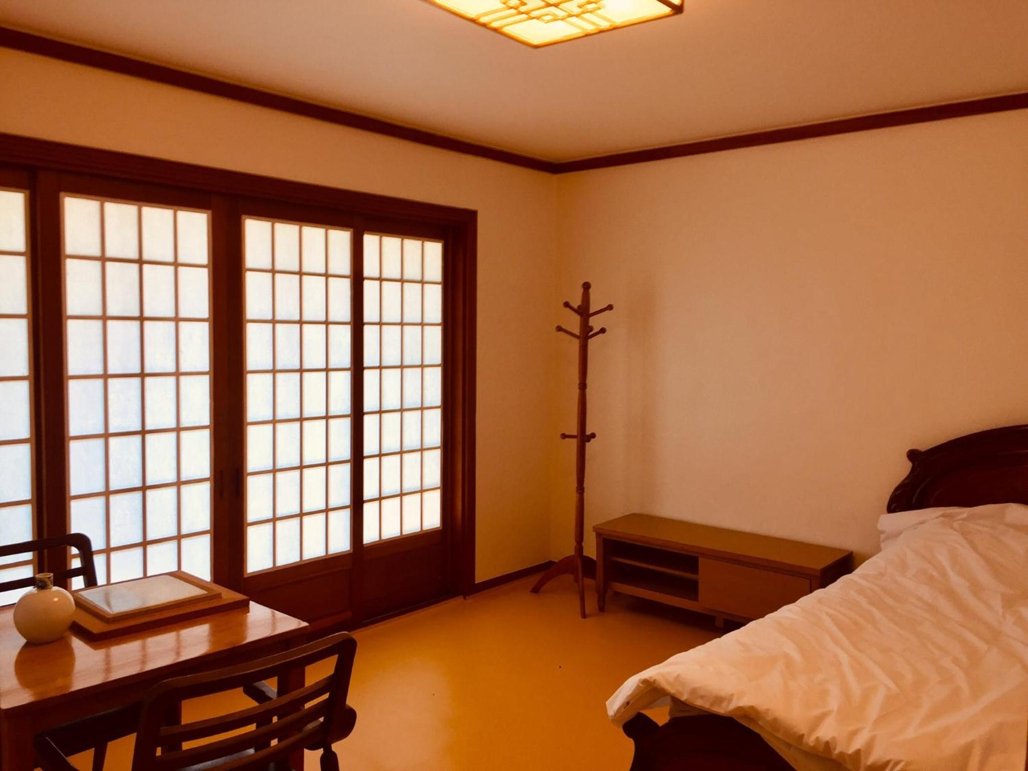Deluxe Family Suite - Photo 36