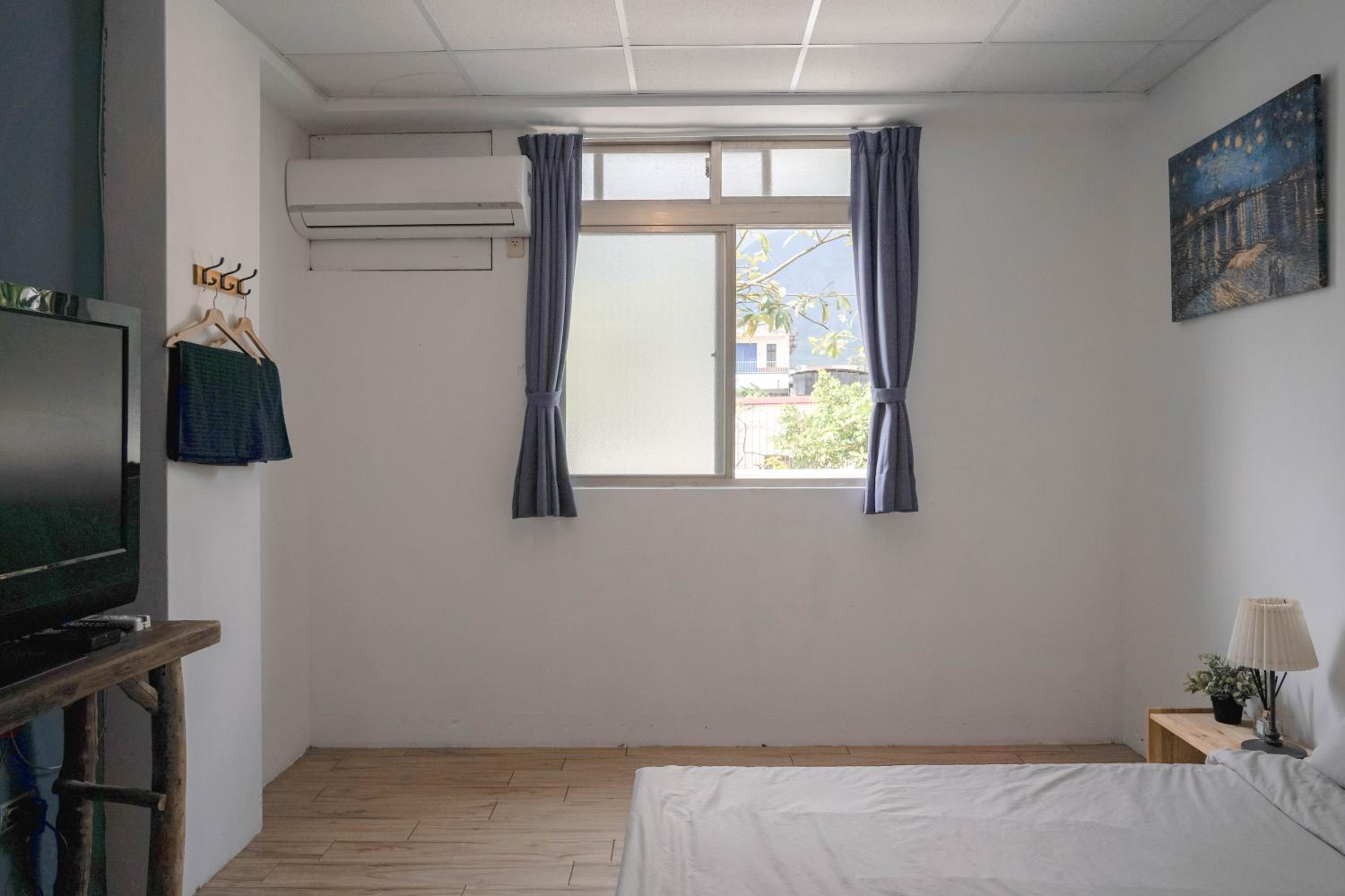 Double Room with Private Bathroom photo 3