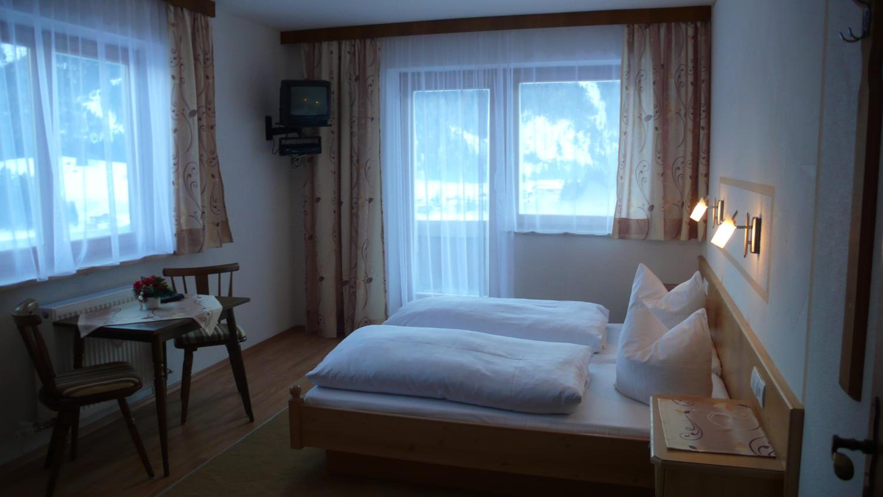 One-Bedroom Apartment with Balcony