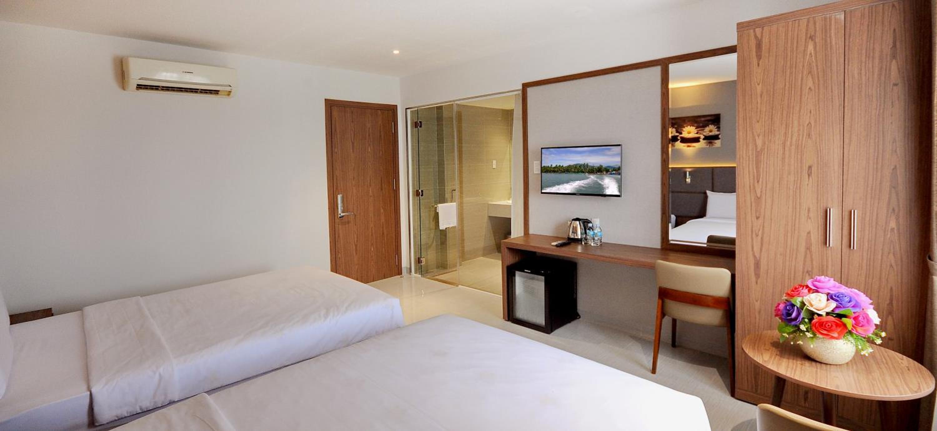 Deluxe Twin Room - Photo 15