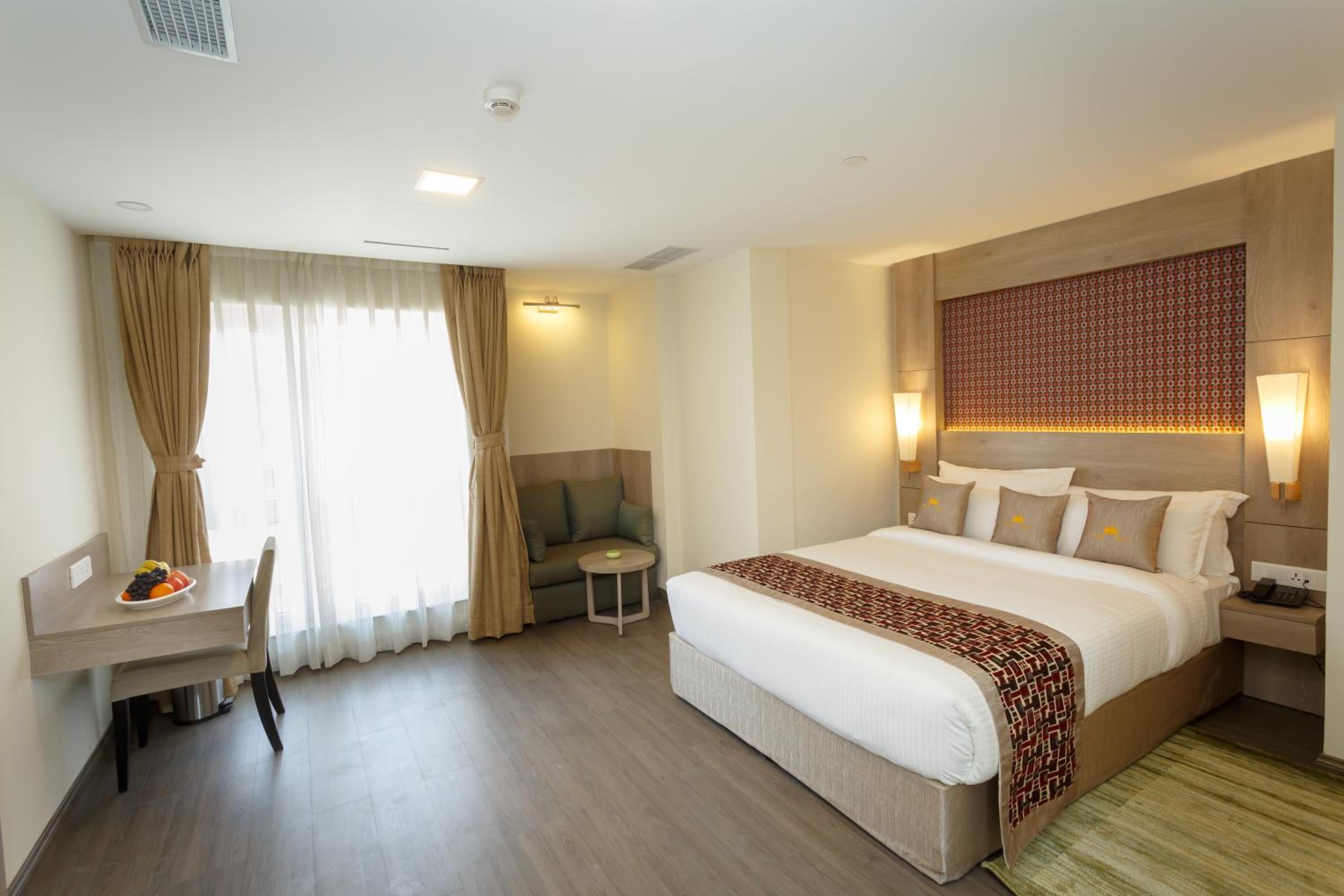 Deluxe Double Room with Bathtub photo 3