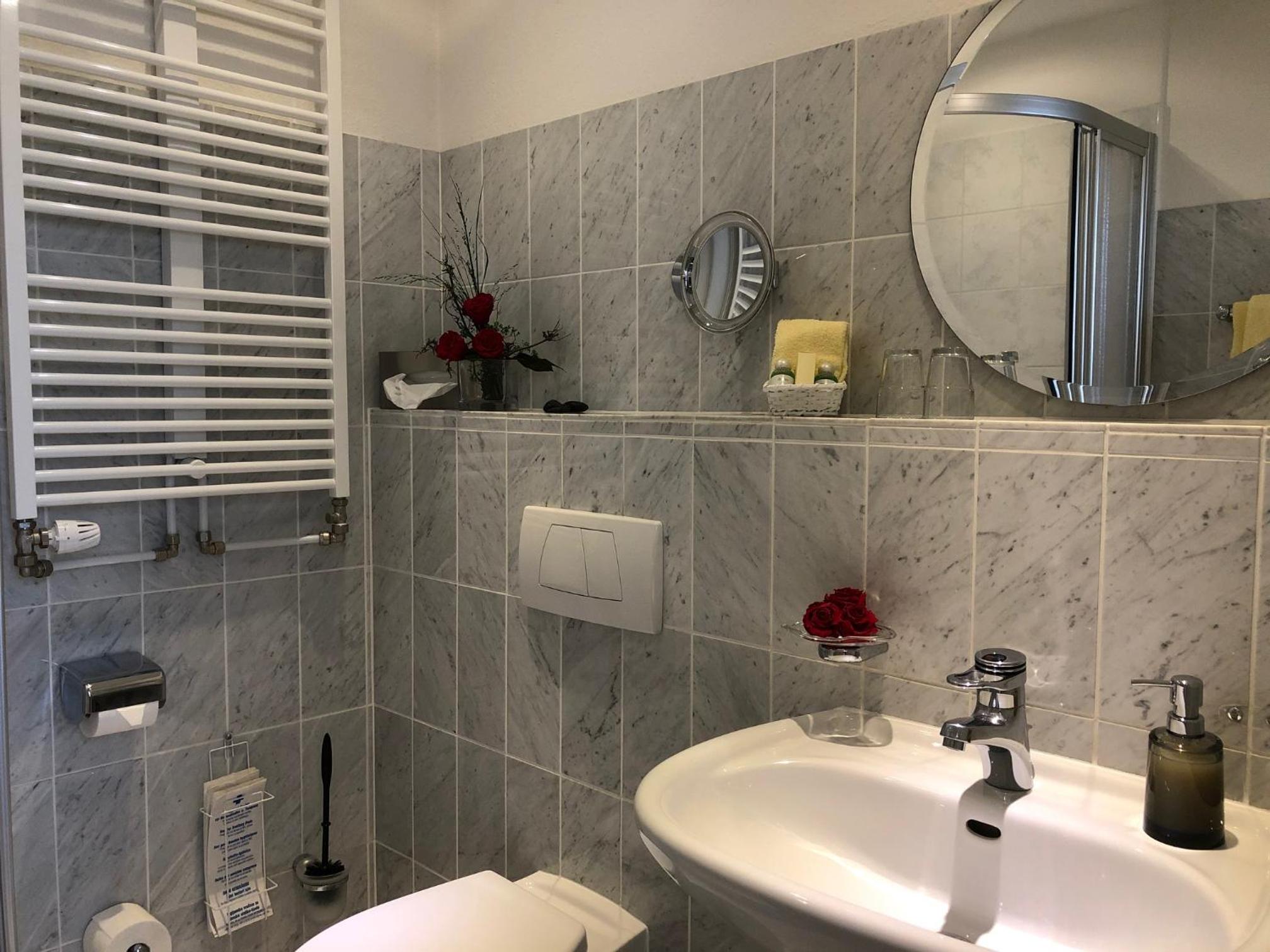 Comfort Double Room - Photo 13