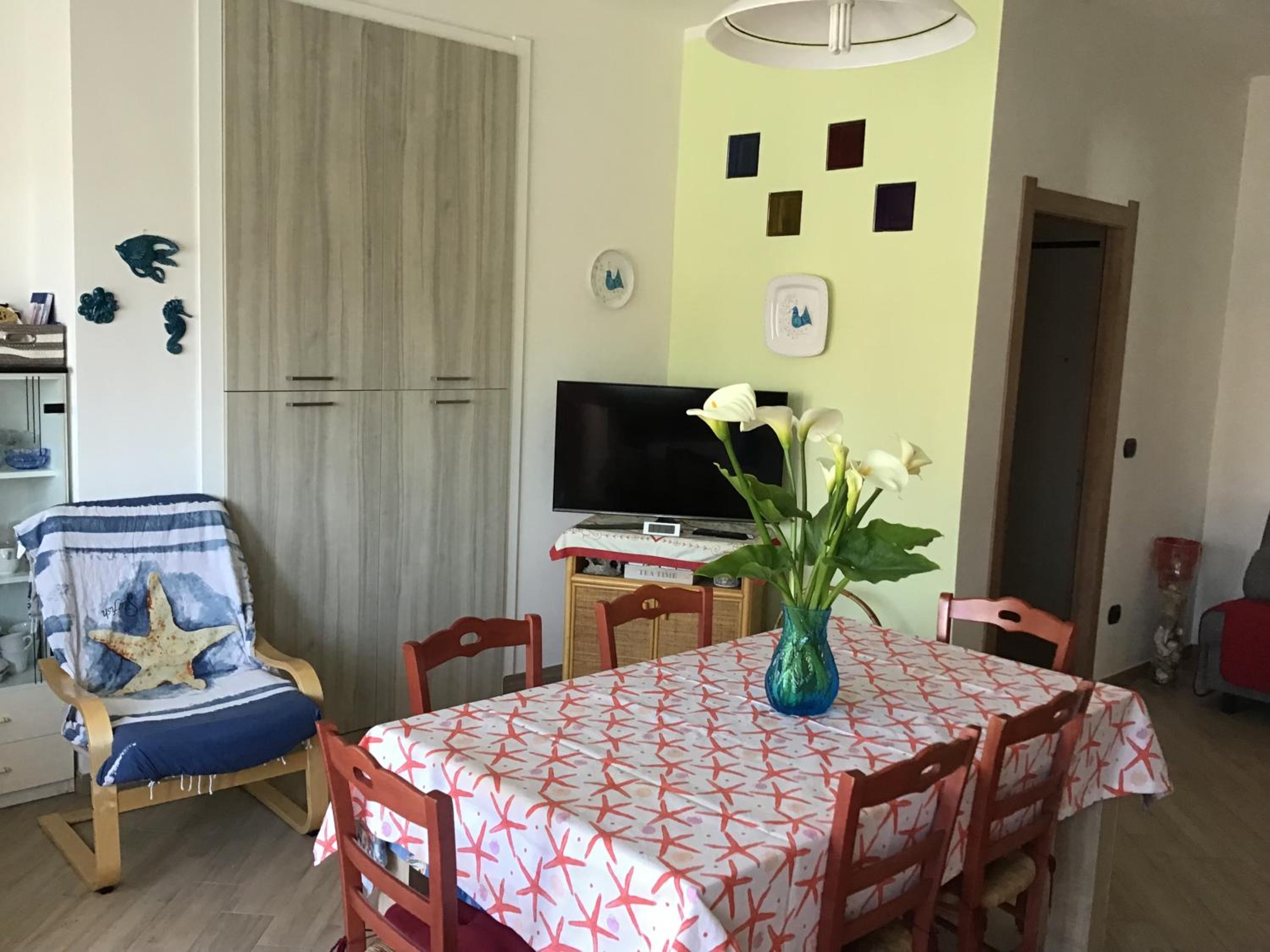 Deluxe Double Room with Extra Bed - Photo 10