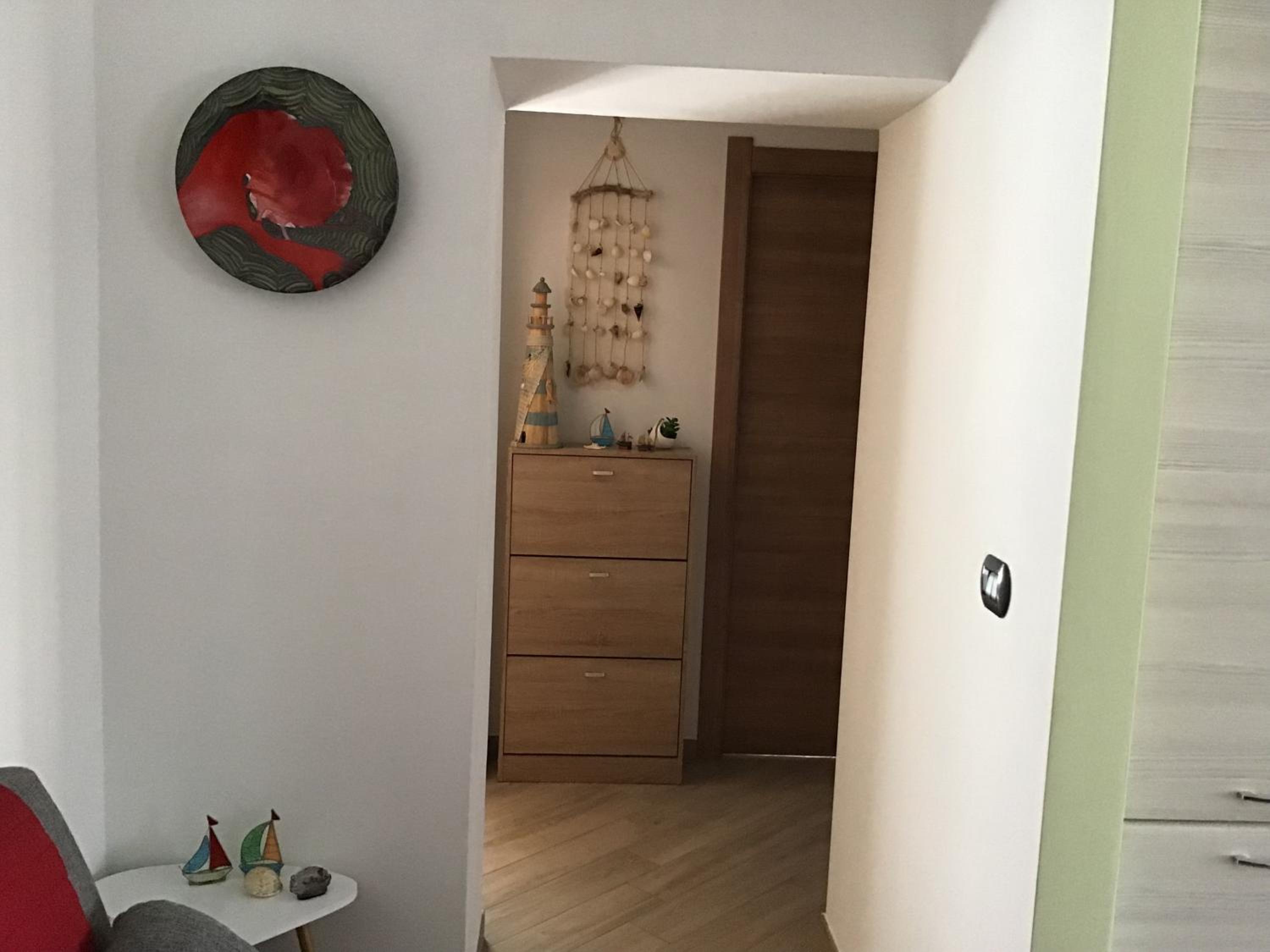 Deluxe Double Room with Extra Bed - Photo 16