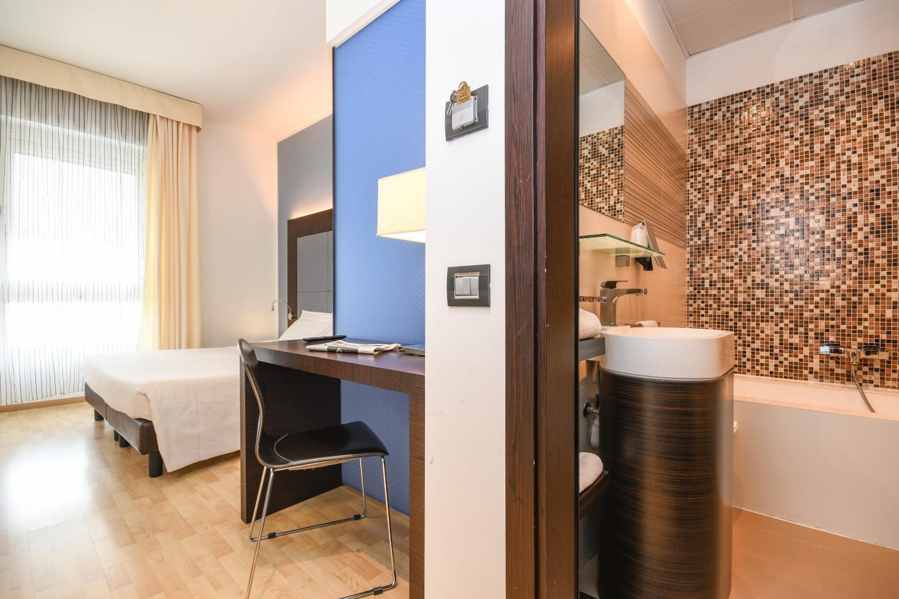 Premium Double Room - Photo 1