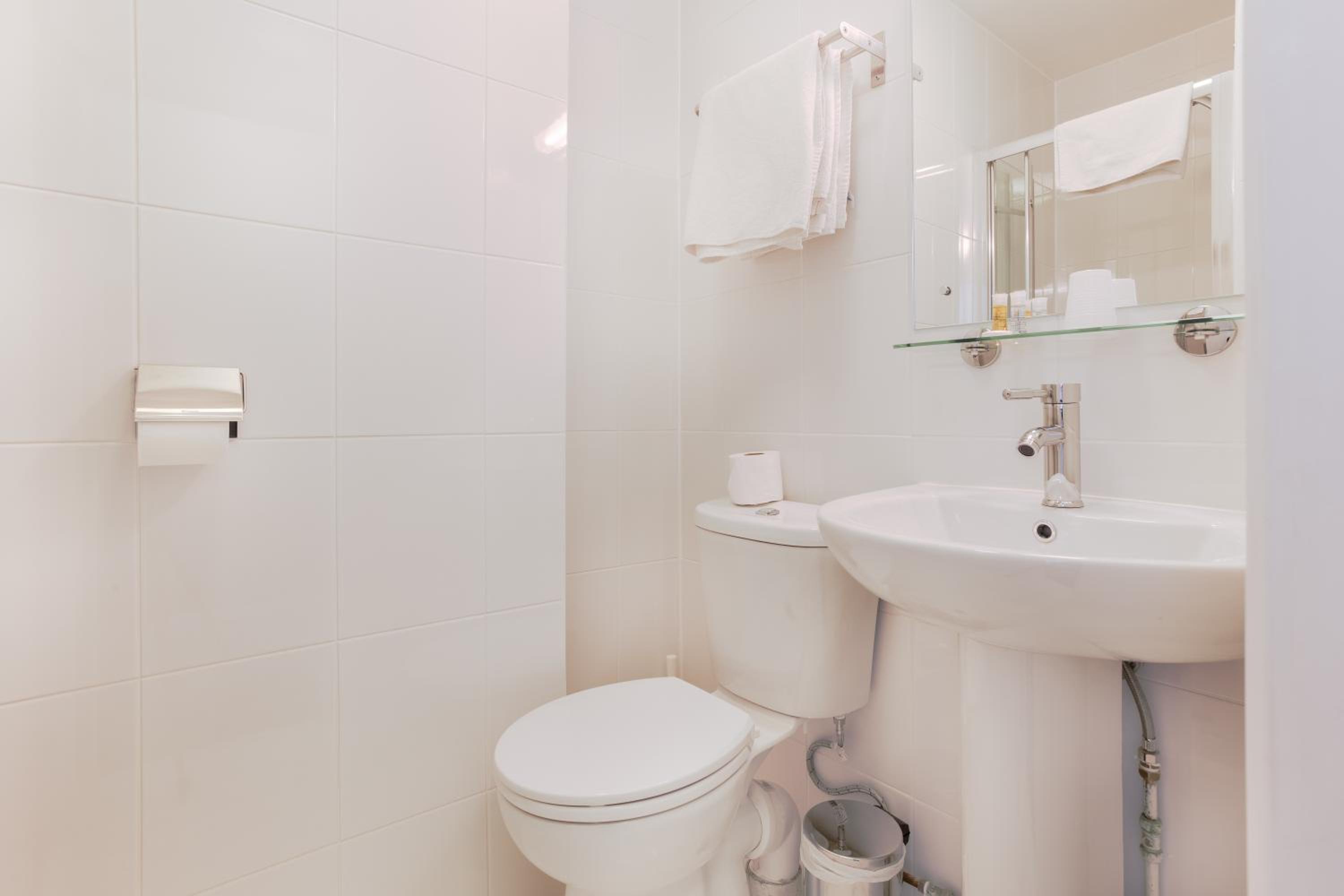Single Room photo 2