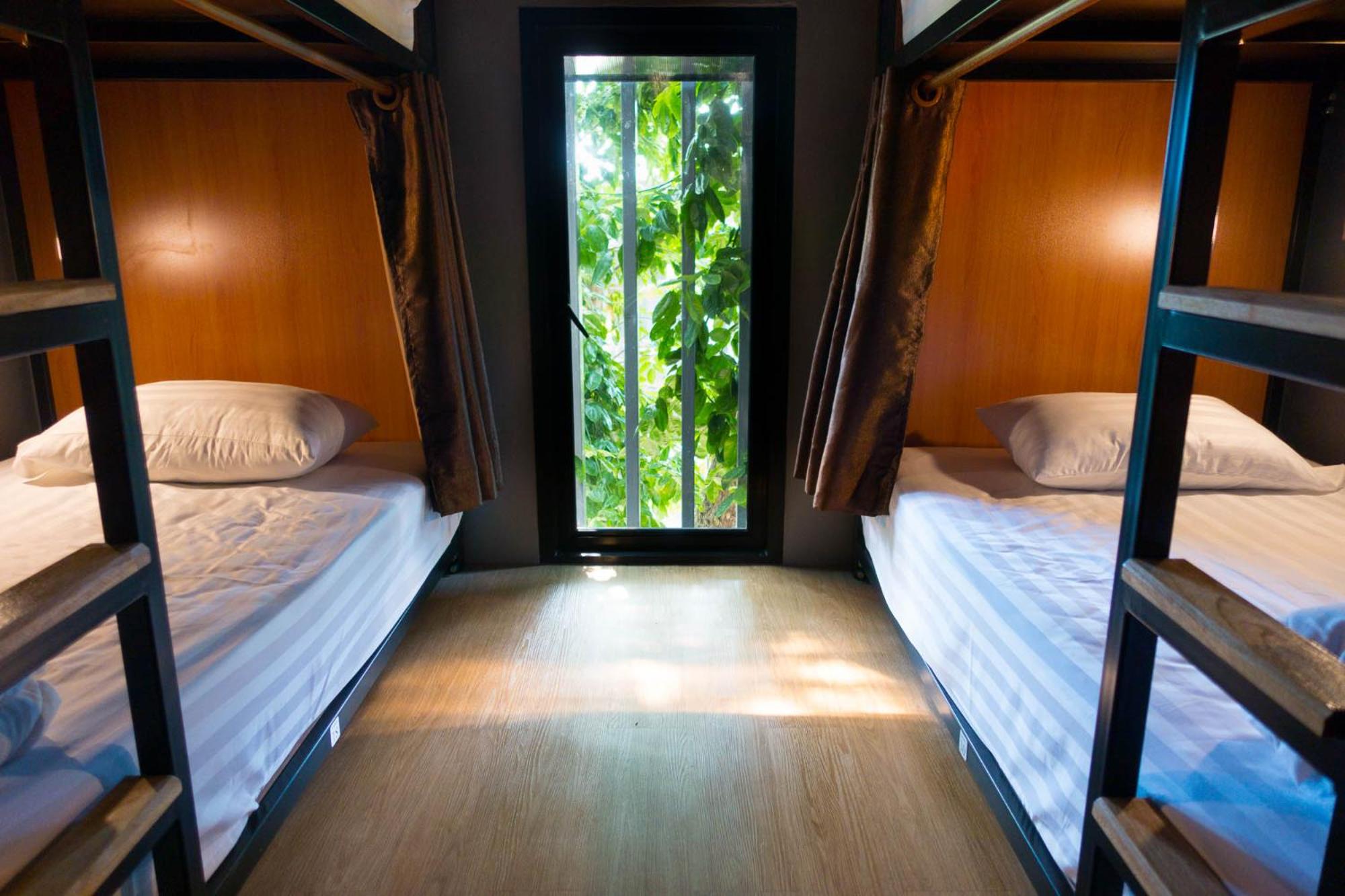 Bed in 11-Bed Mixed Dormitory Room photo 2