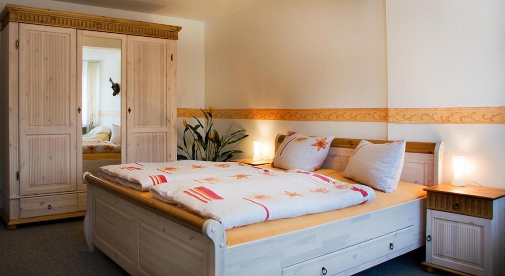 Double Room - Photo 6