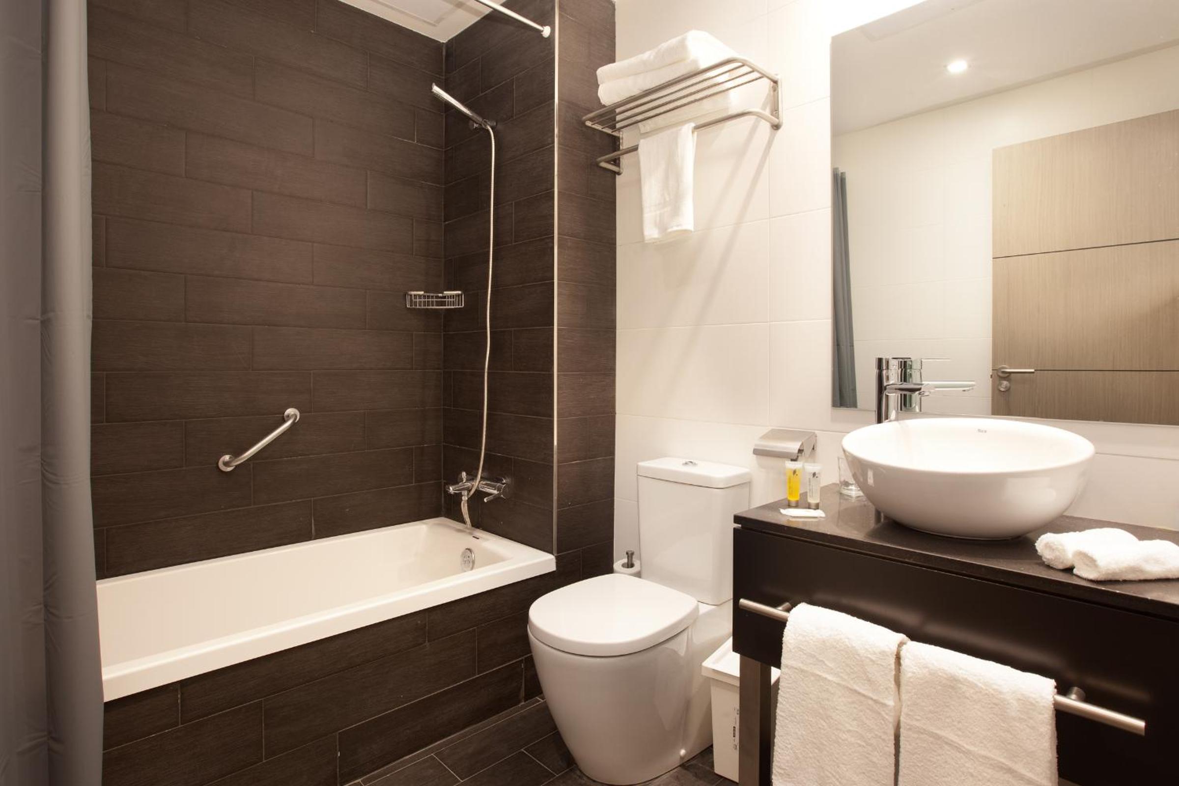 Superior Double or Twin Room with Balcony photo 2