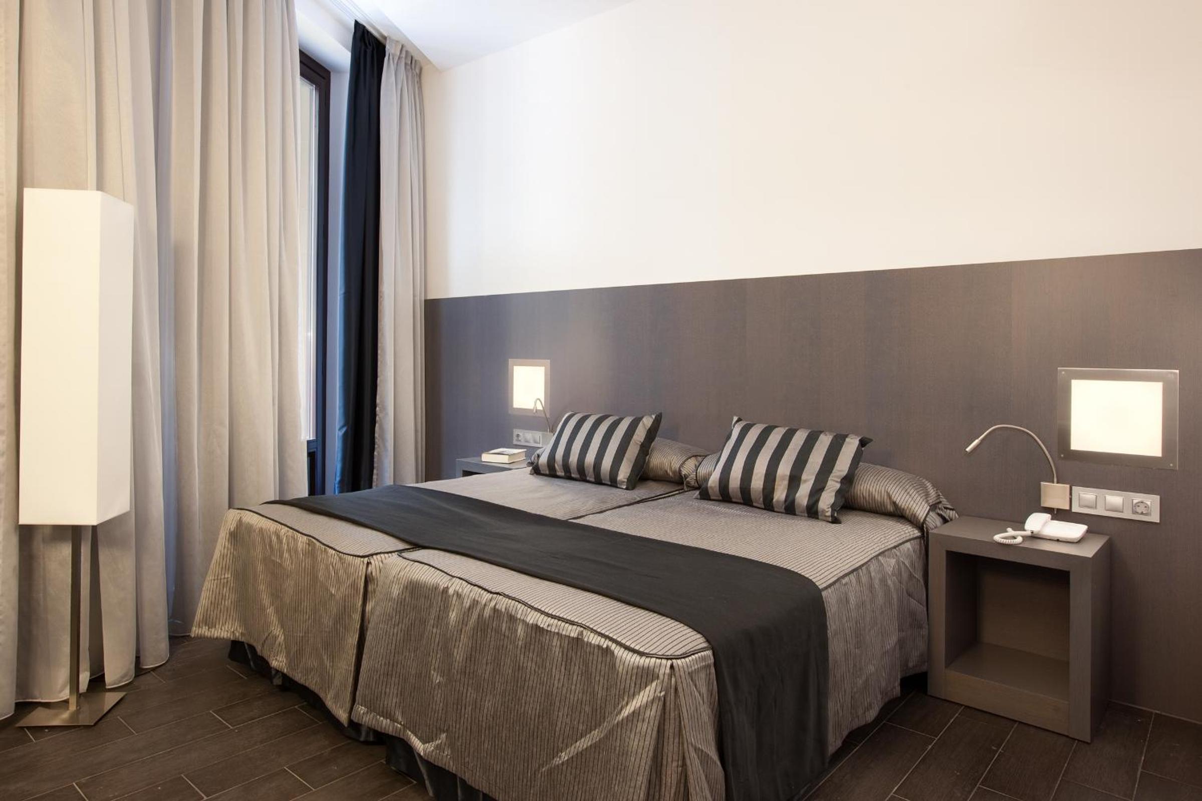 Superior Double or Twin Room photo 3