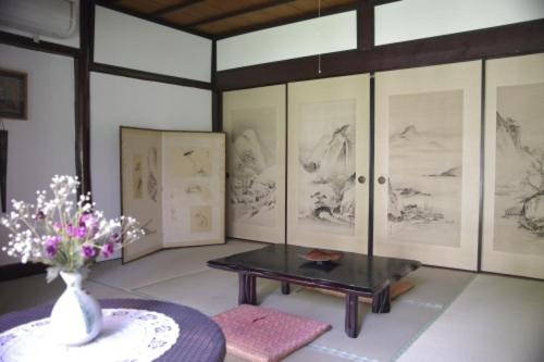 Deluxe Family Room photo 3