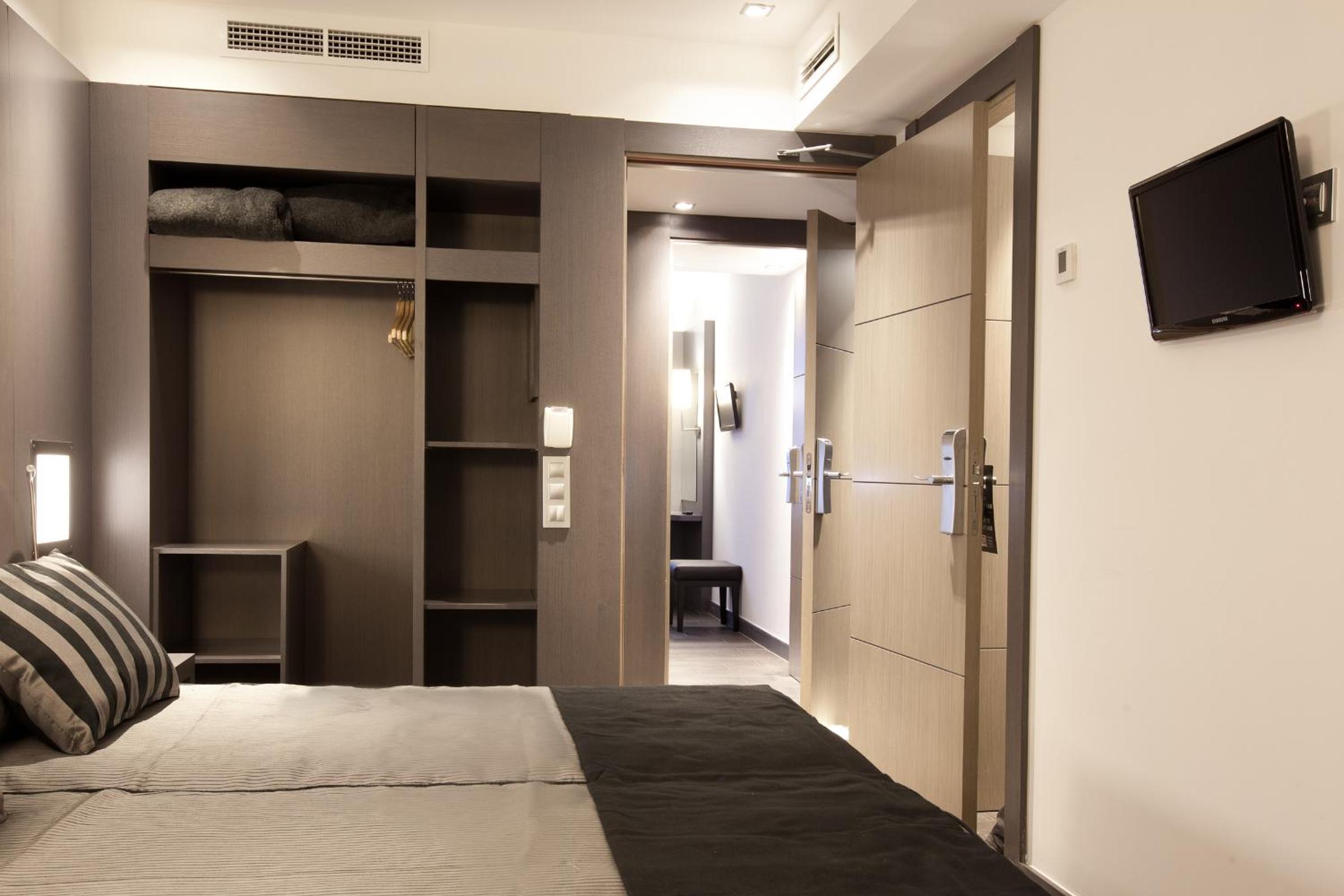 Superior Double or Twin Room photo 2