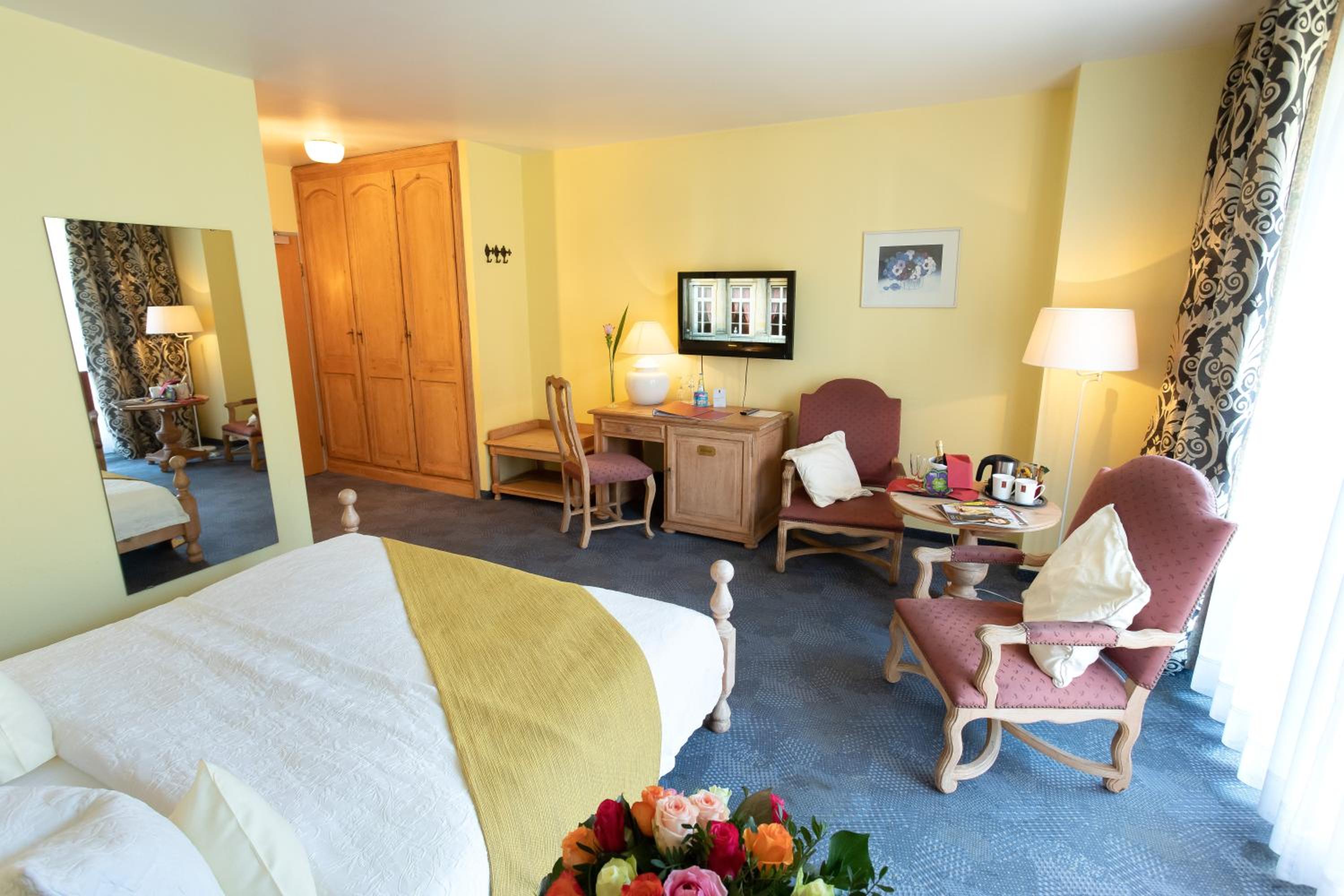 Double Room (1 Adult) - Photo 1