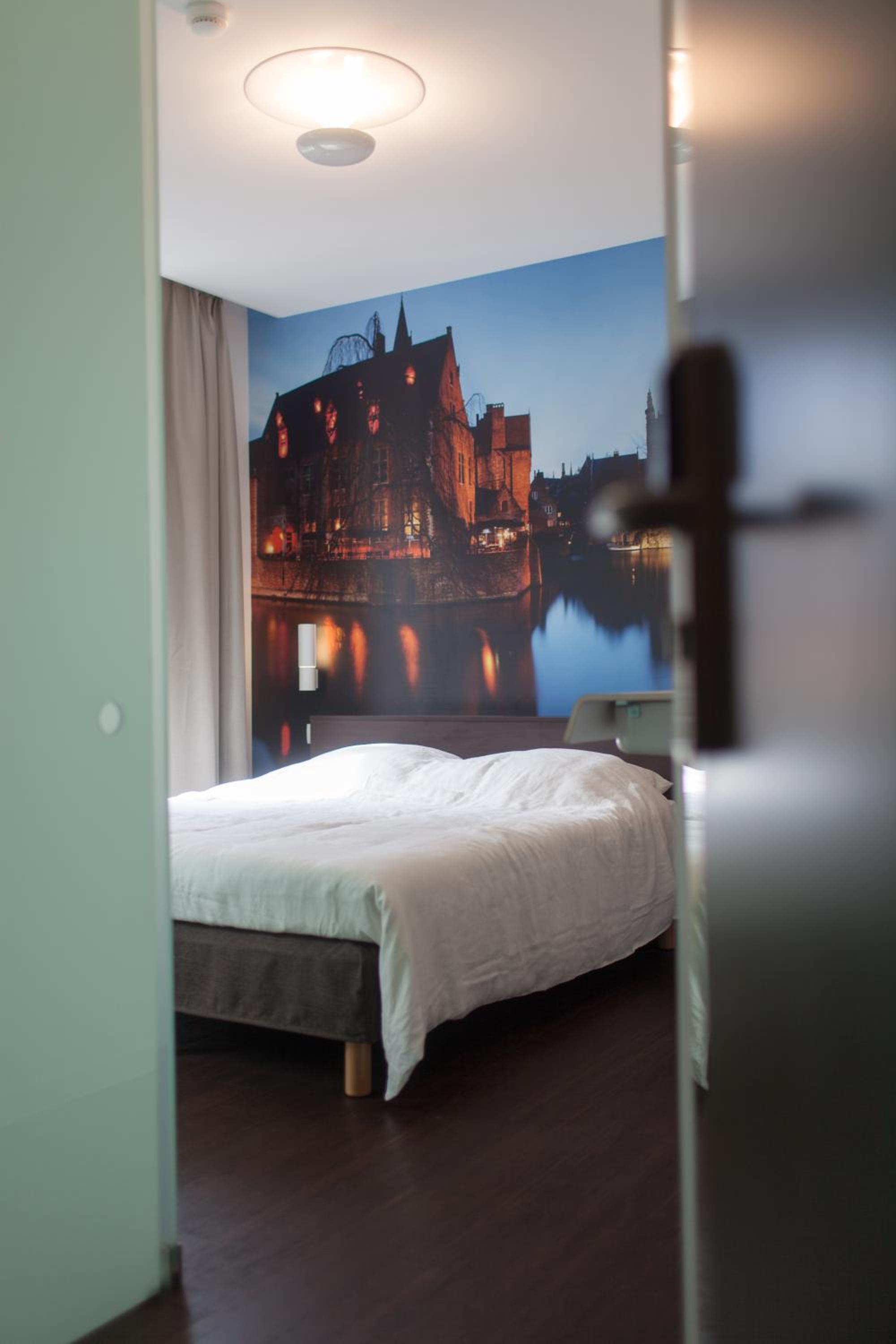 Small Double Room - Photo 1