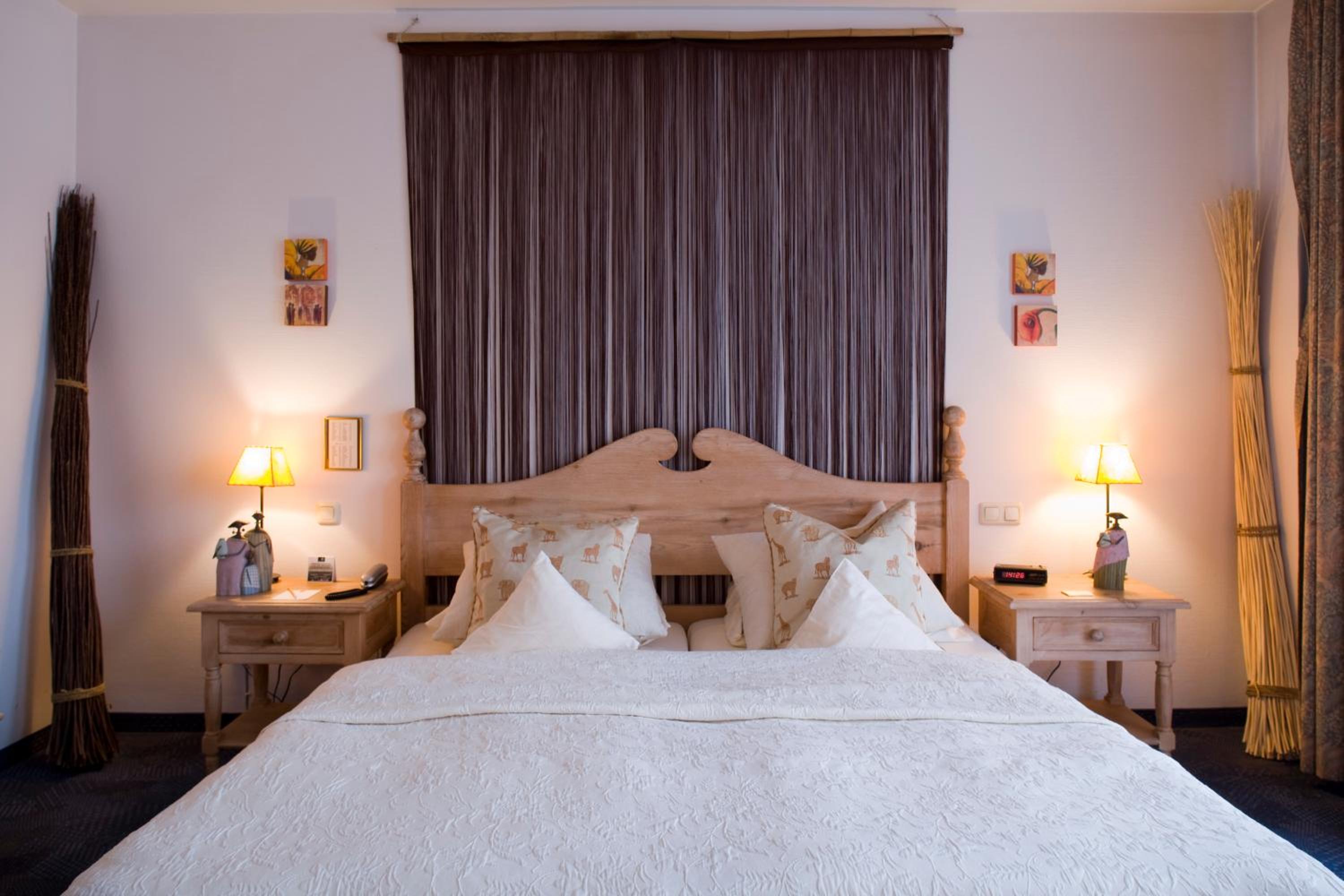Double Room (1 Adult) - Photo 8