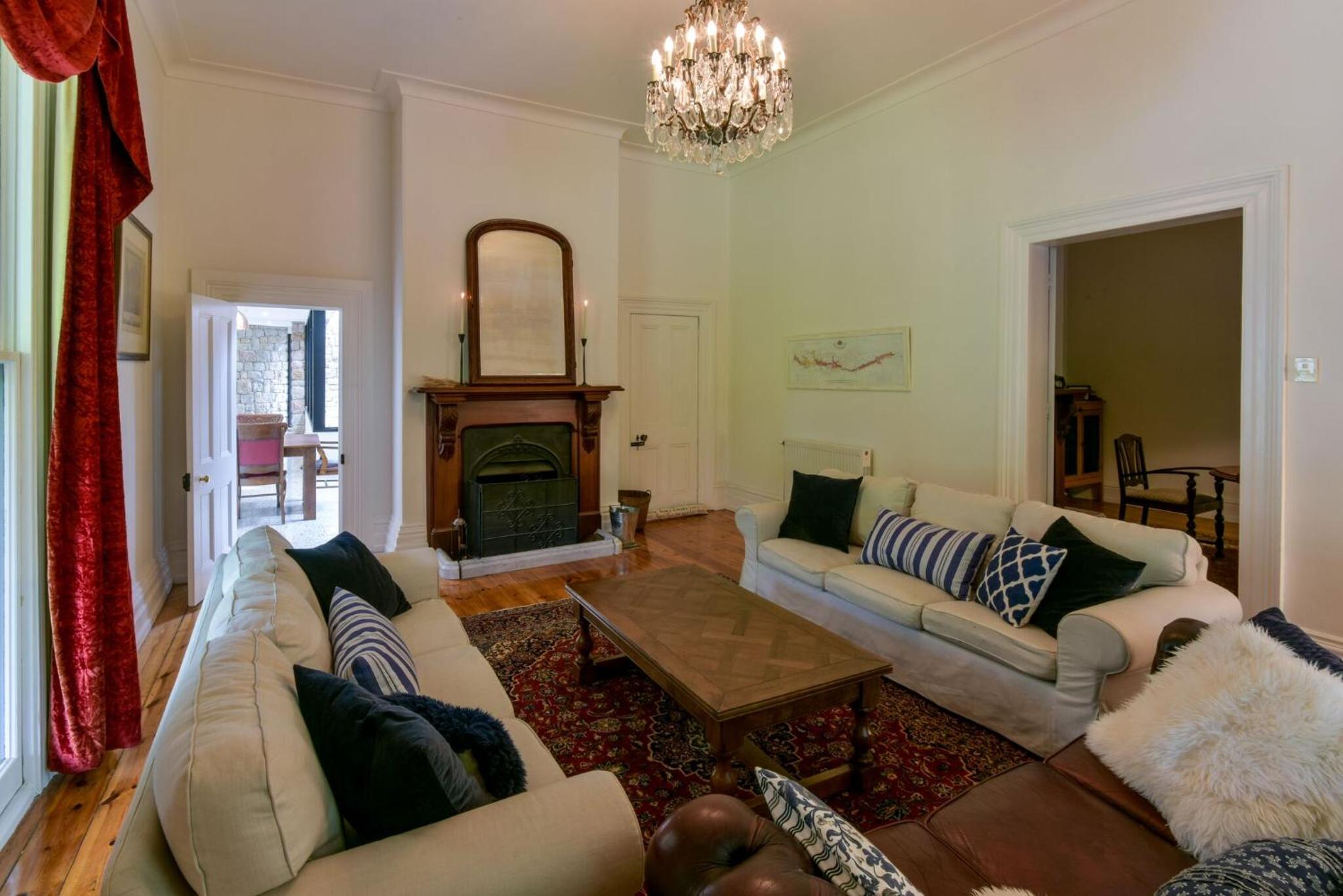 Four-Bedroom House photo 1