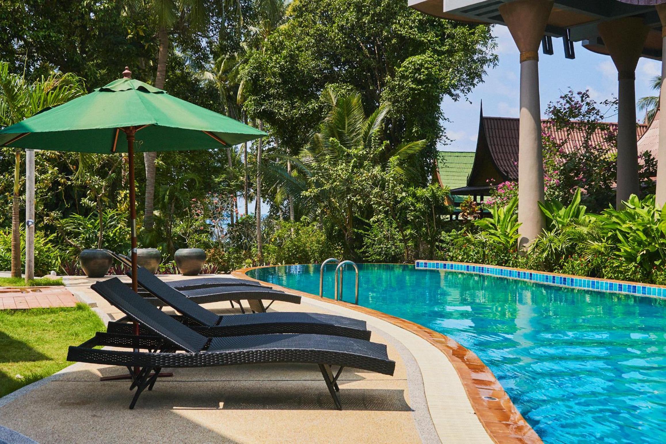 King Room with Pool View photo 2