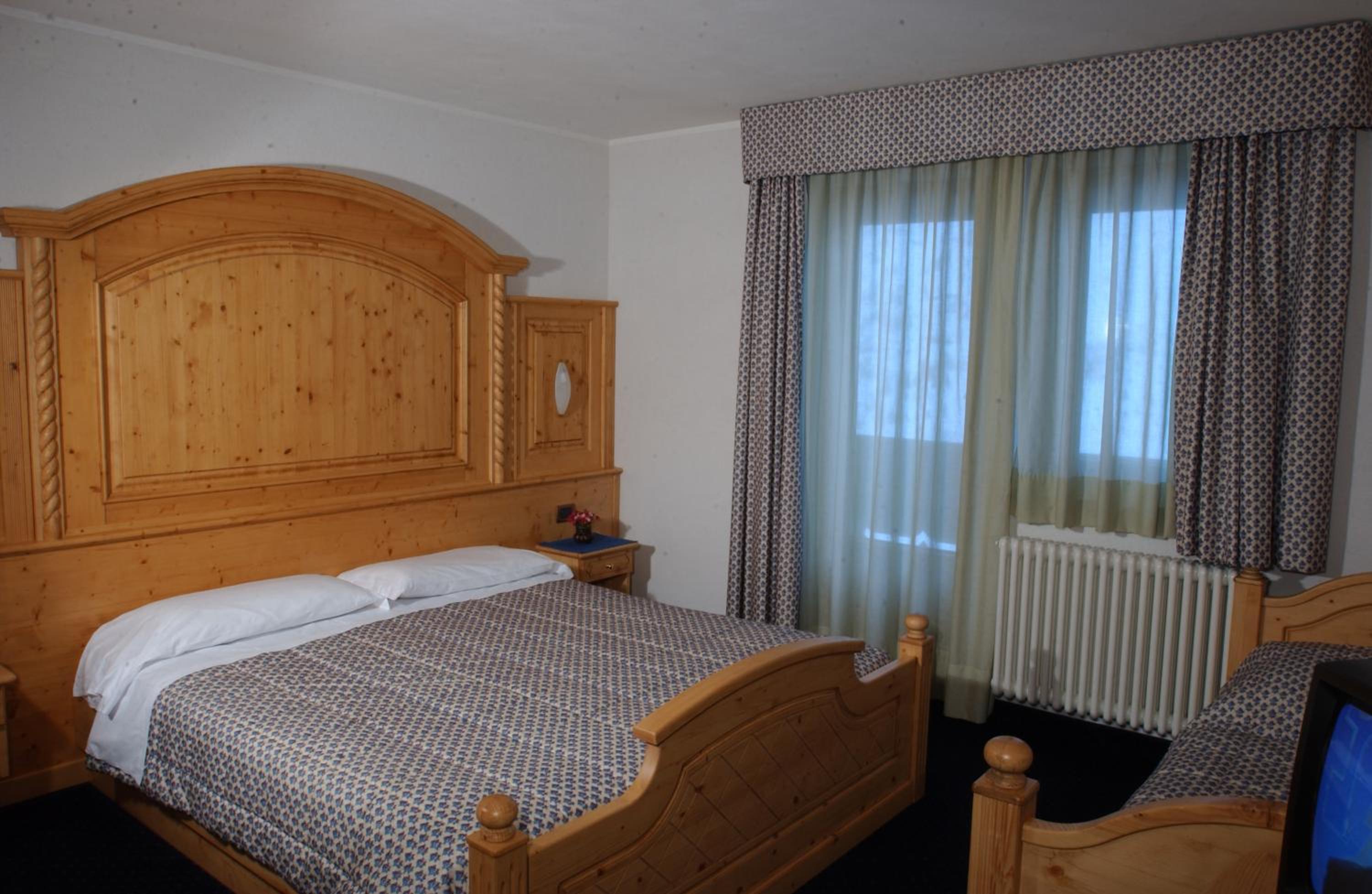 Basic Triple Room photo 1