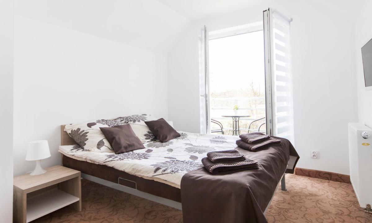 Double Room with Balcony and Sea View - Photo 1