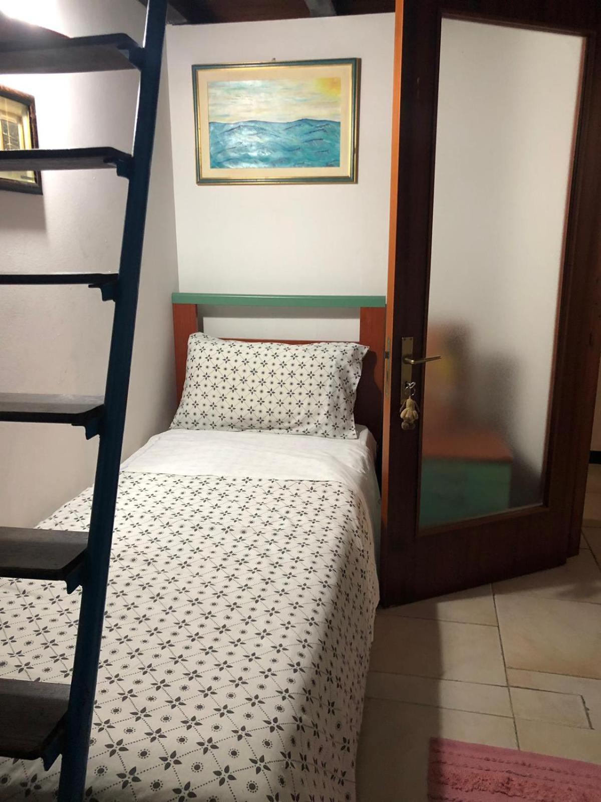 Two-Bedroom Apartment - Split Level - Photo 3