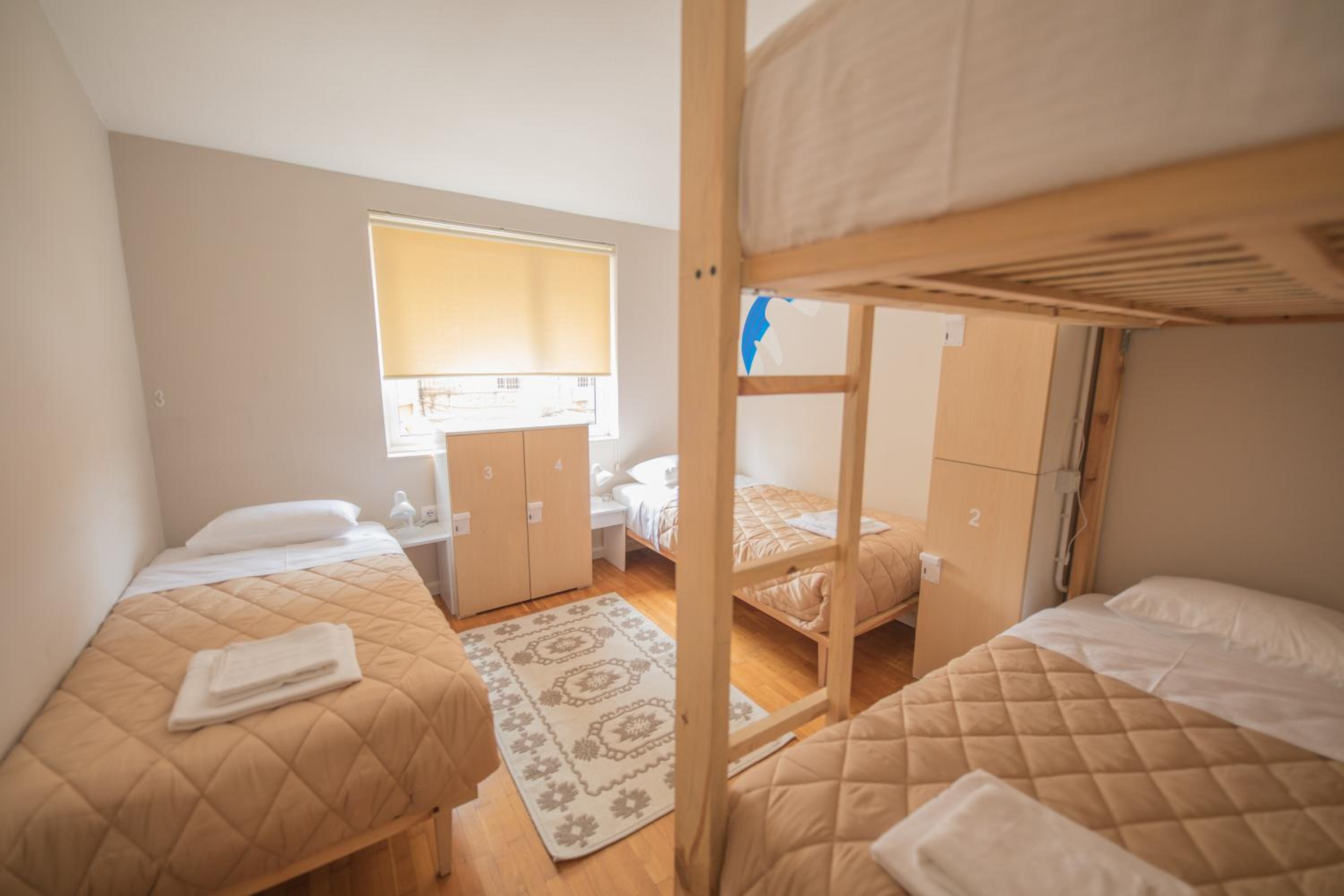Bed in 4-Bed Dormitory Room photo 3