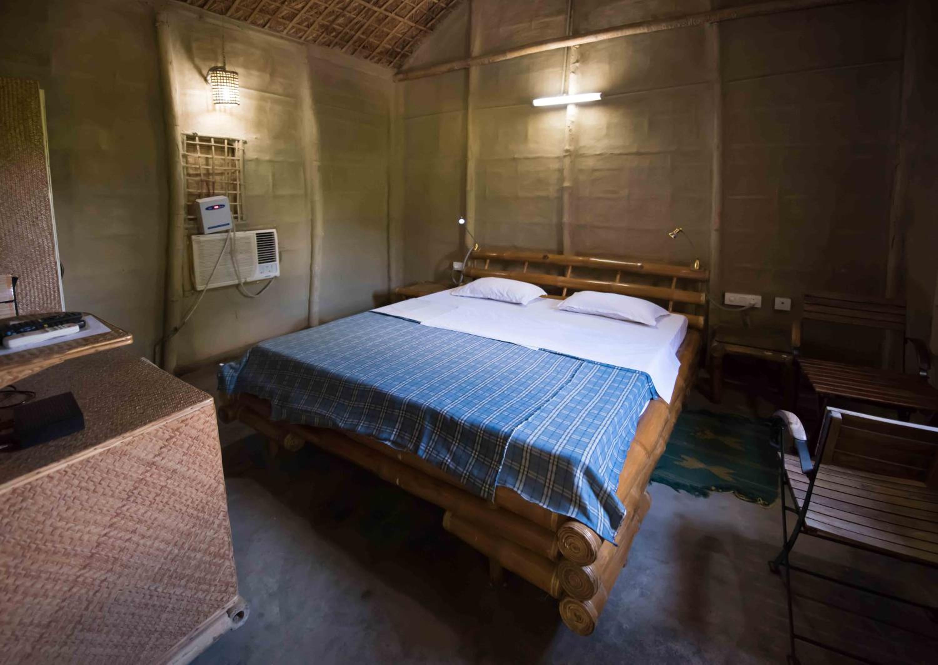 Deluxe Double Room (2 Adults + 1 Child) photo 3